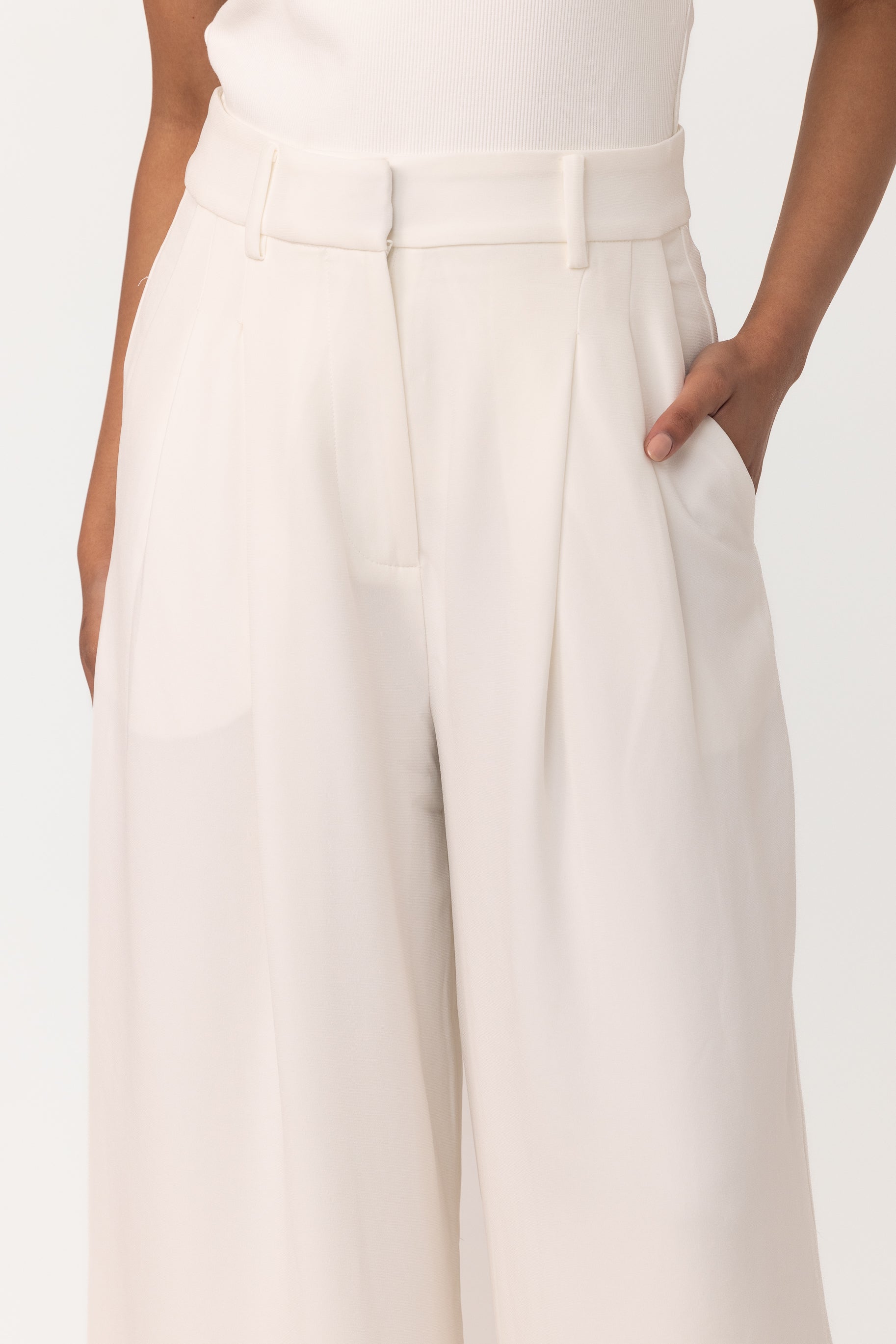Amelie Pleated Pants - White