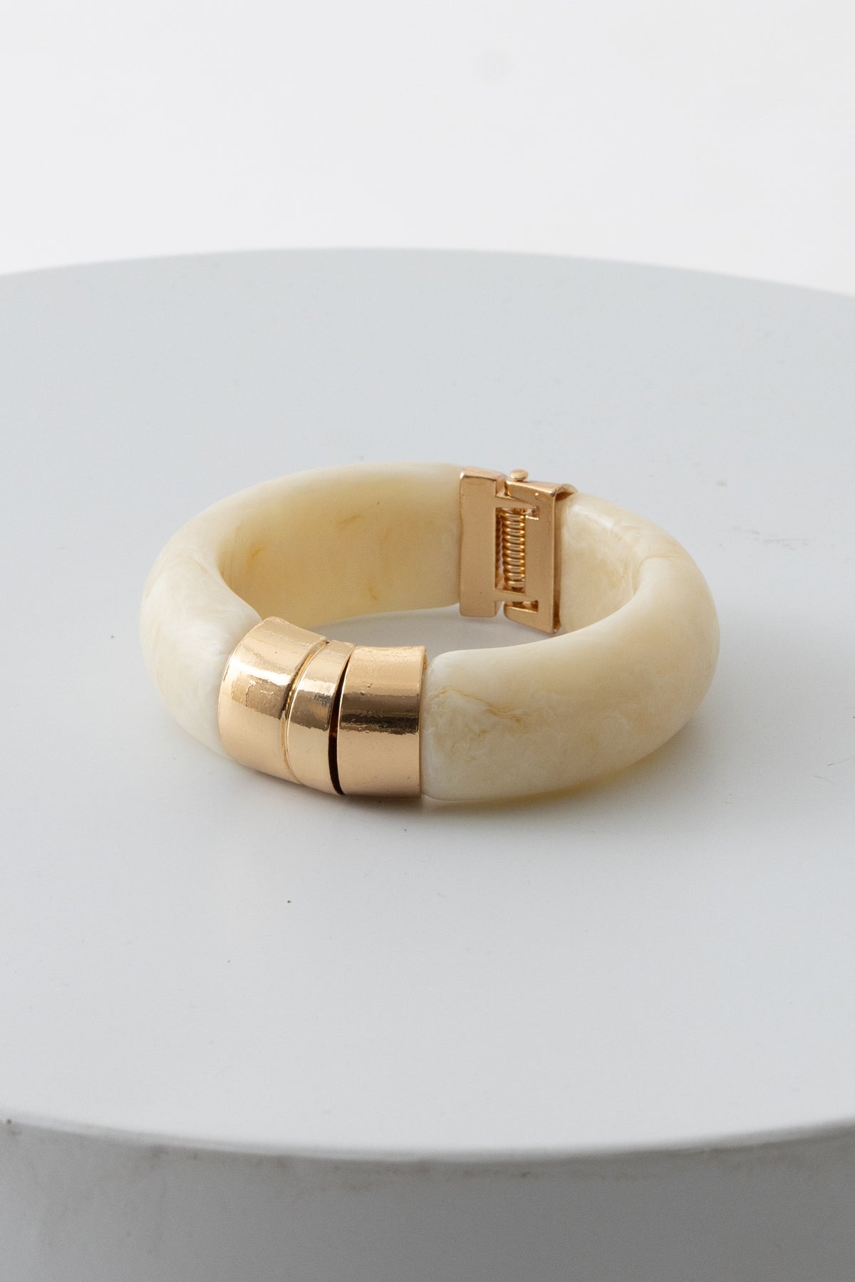 Gold Resin Bangle - Ivory