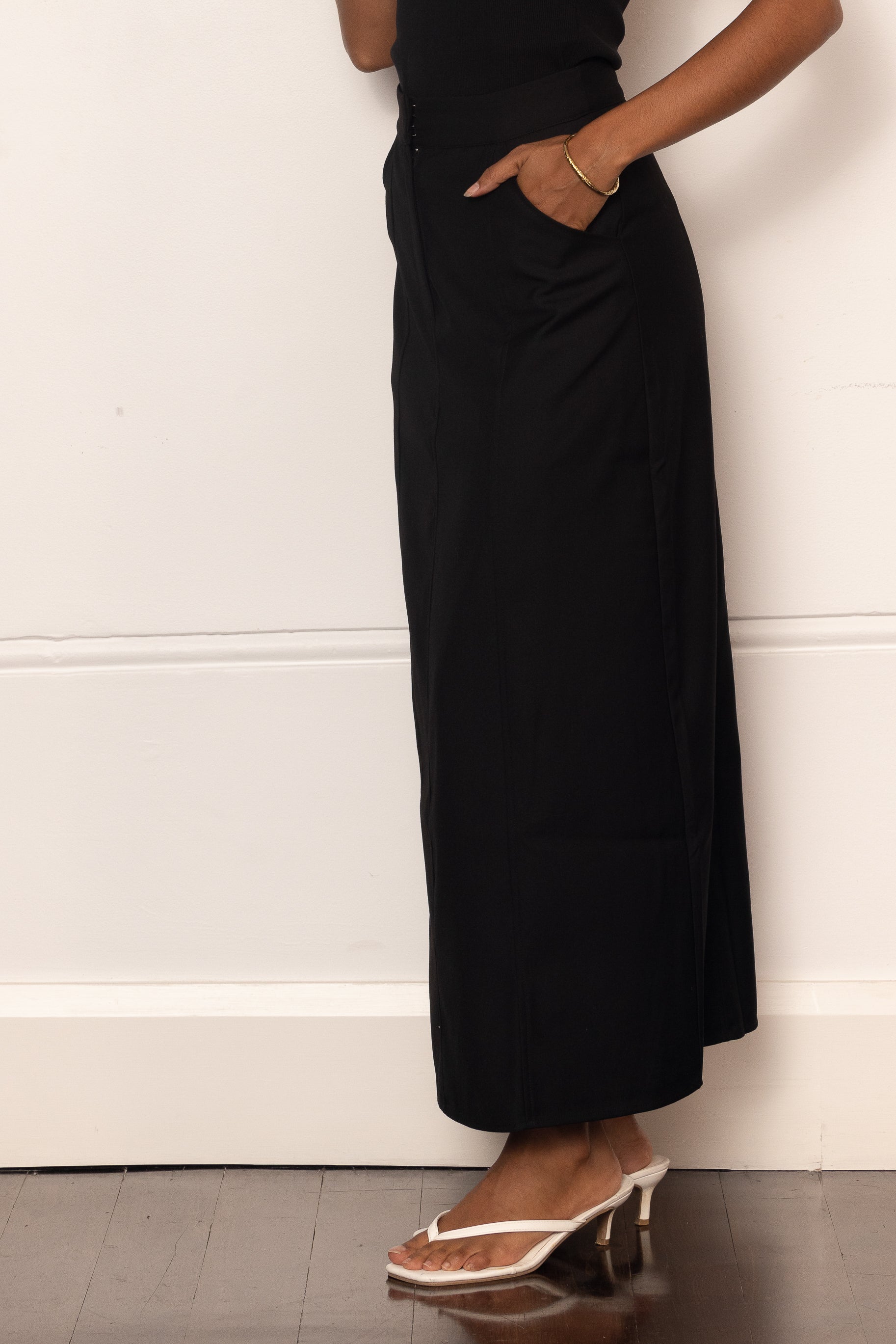 Alexa Pencil Skirt - Black