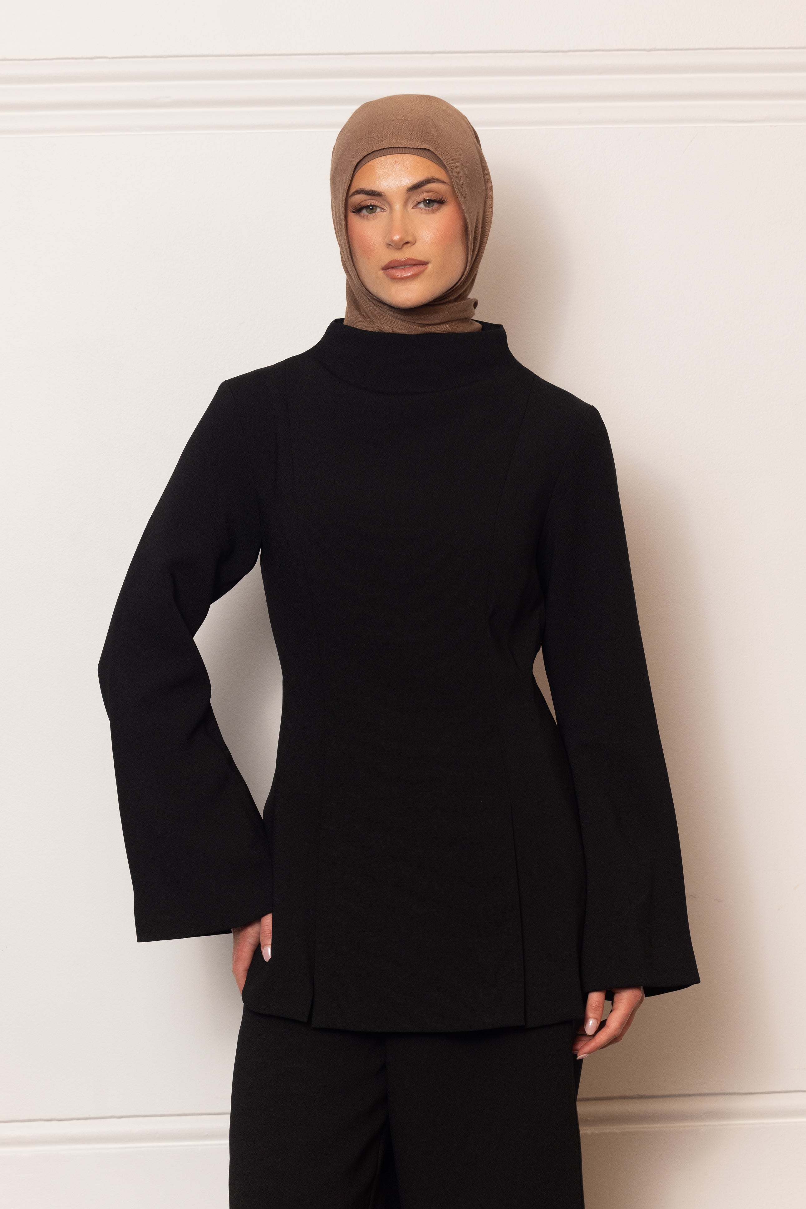 Everlyn Top - Black