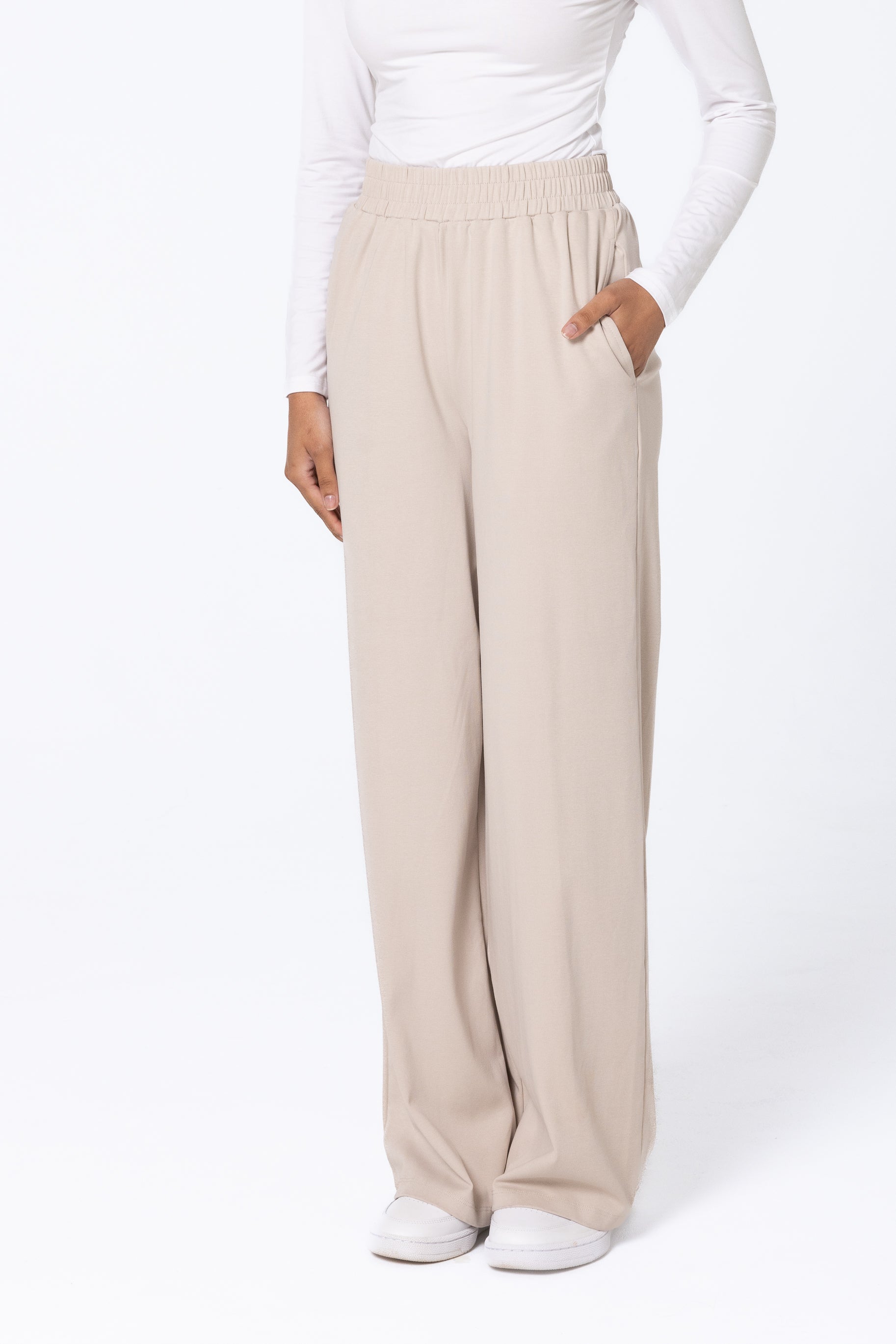 Everyday Relaxed Pants - Taupe