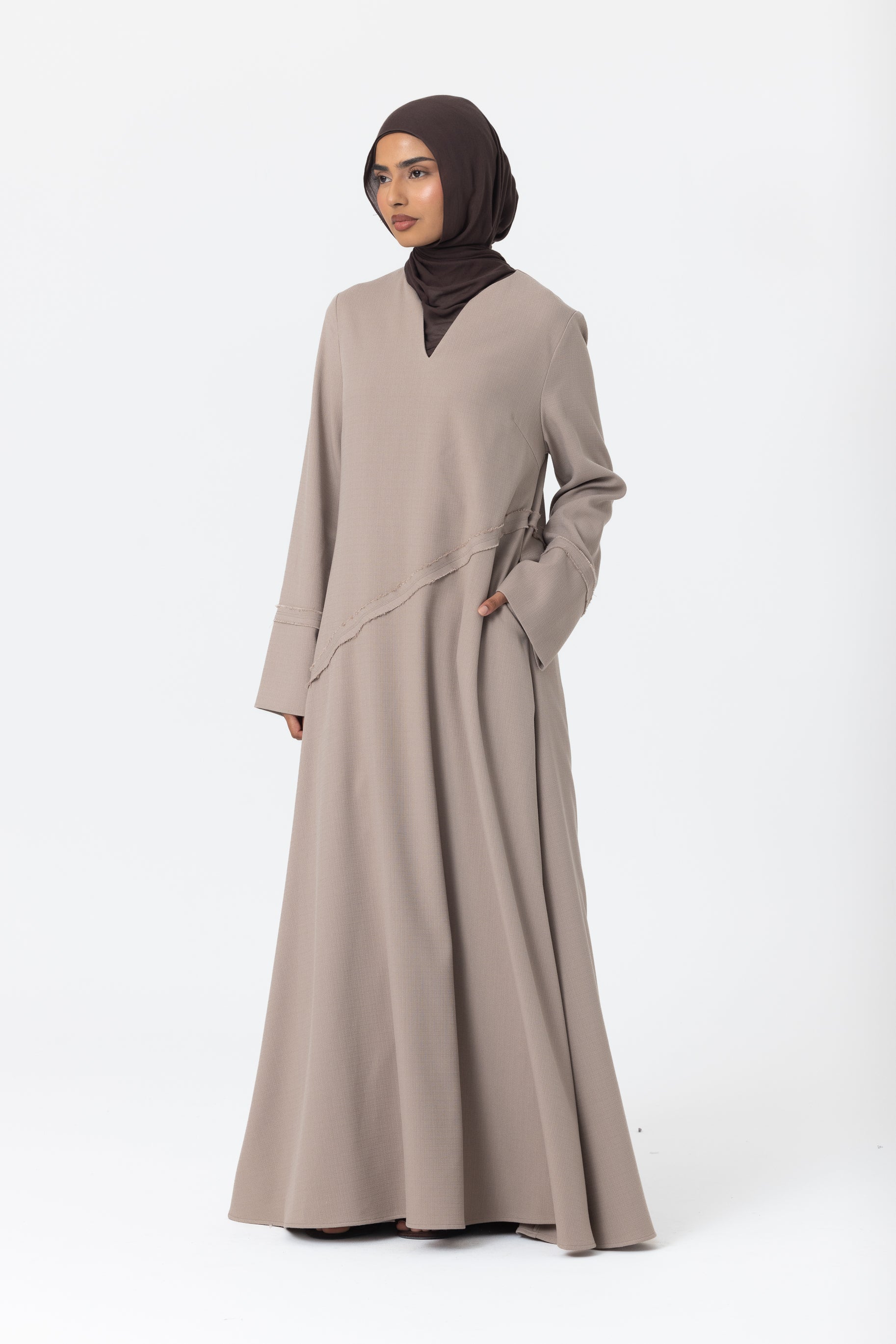 Asymmetric Frayed Abaya - Mocha Mousse