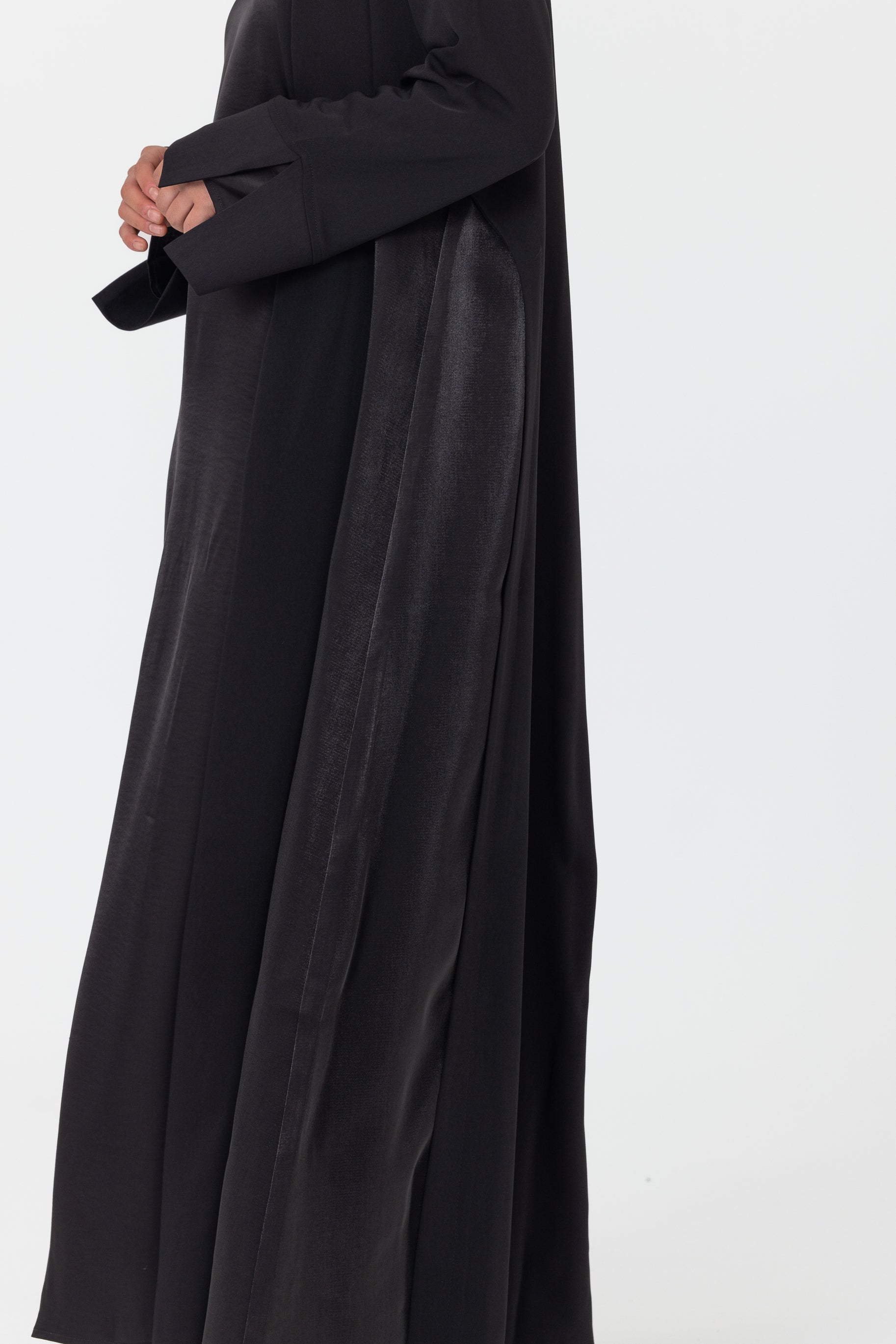 Lumina Open Abaya - Black