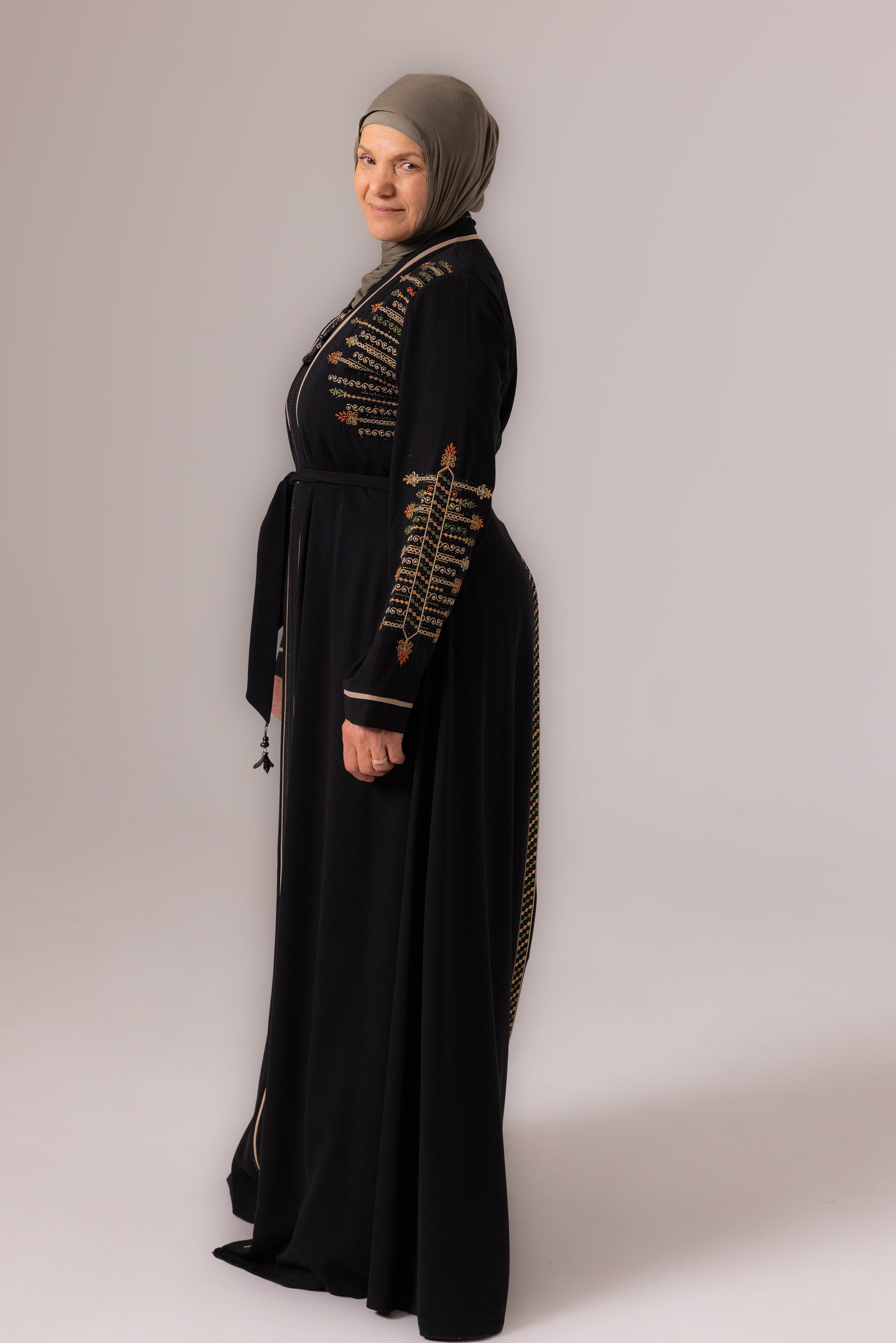 Ladies Elegant Abaya - Black & Brick