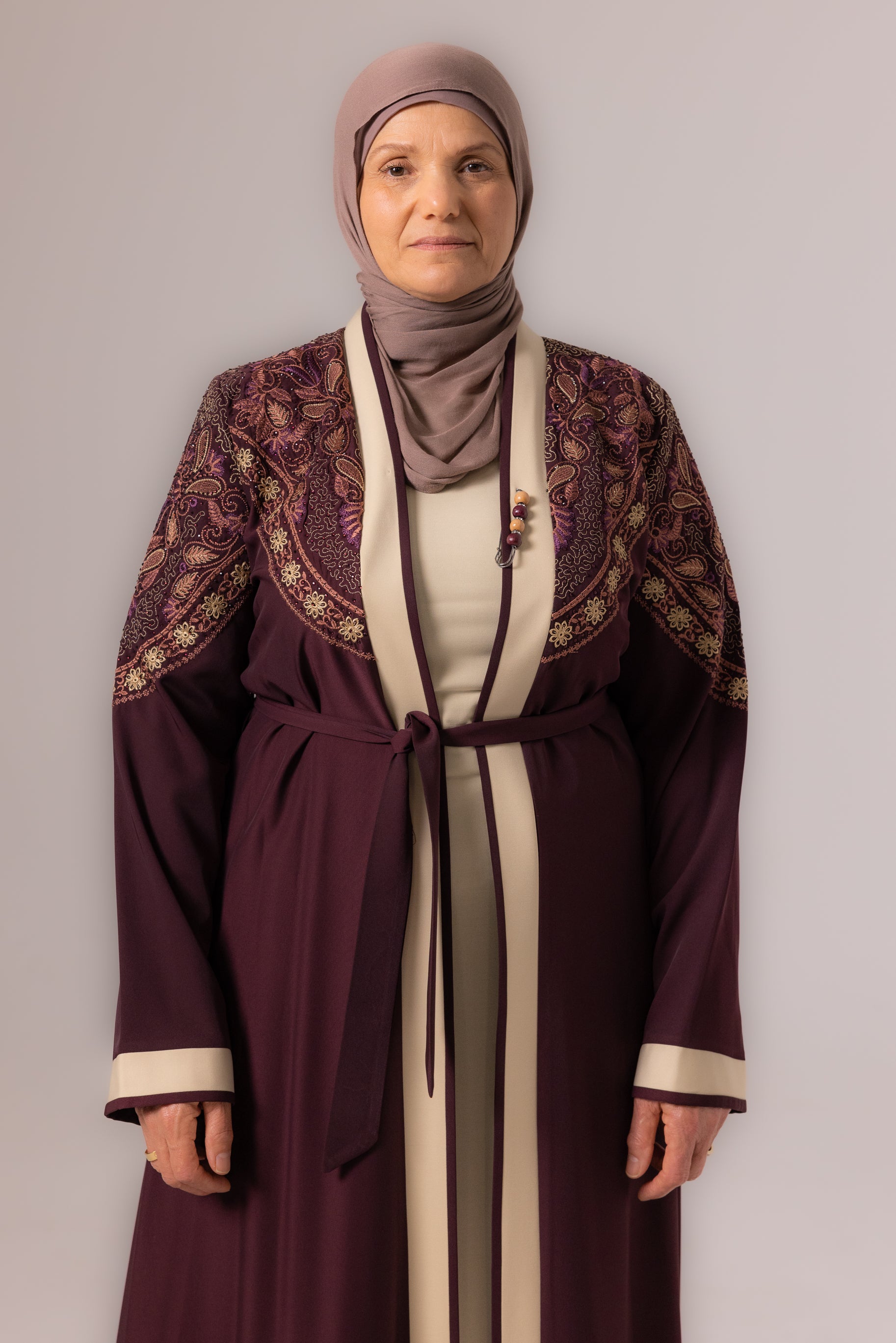 Ladies Elegant Abaya - Plum & Beige