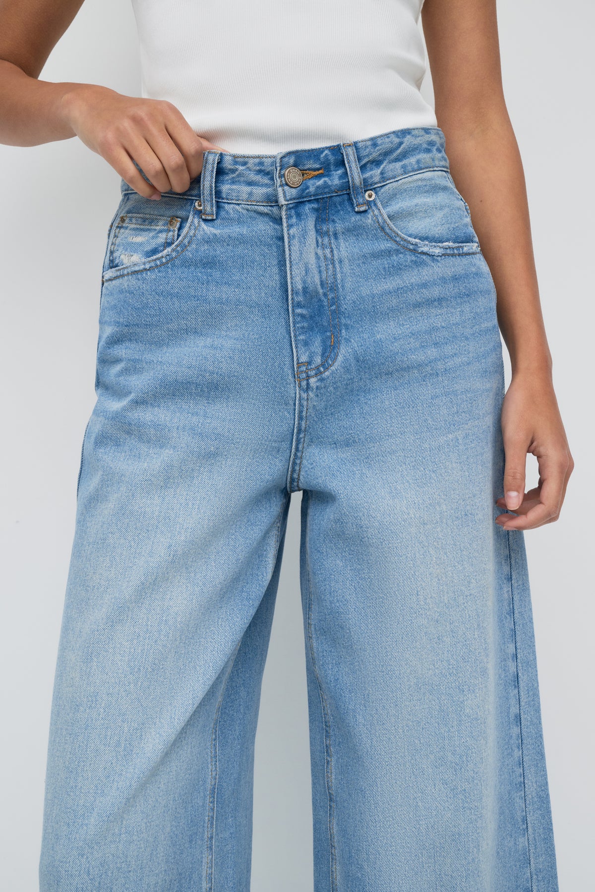 Noa Wide Leg Jeans - Blue