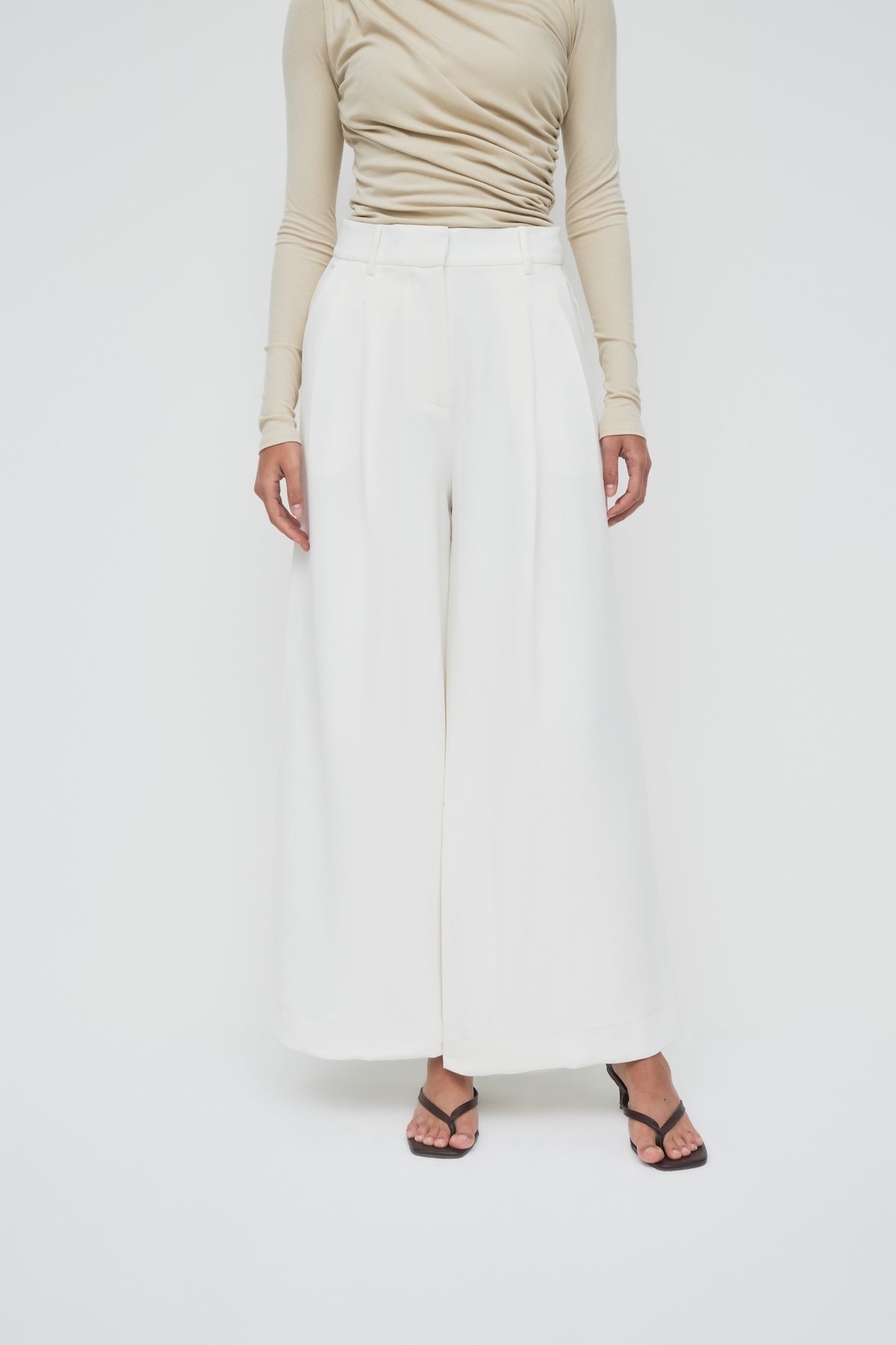 Amelie Pleated Pants - White