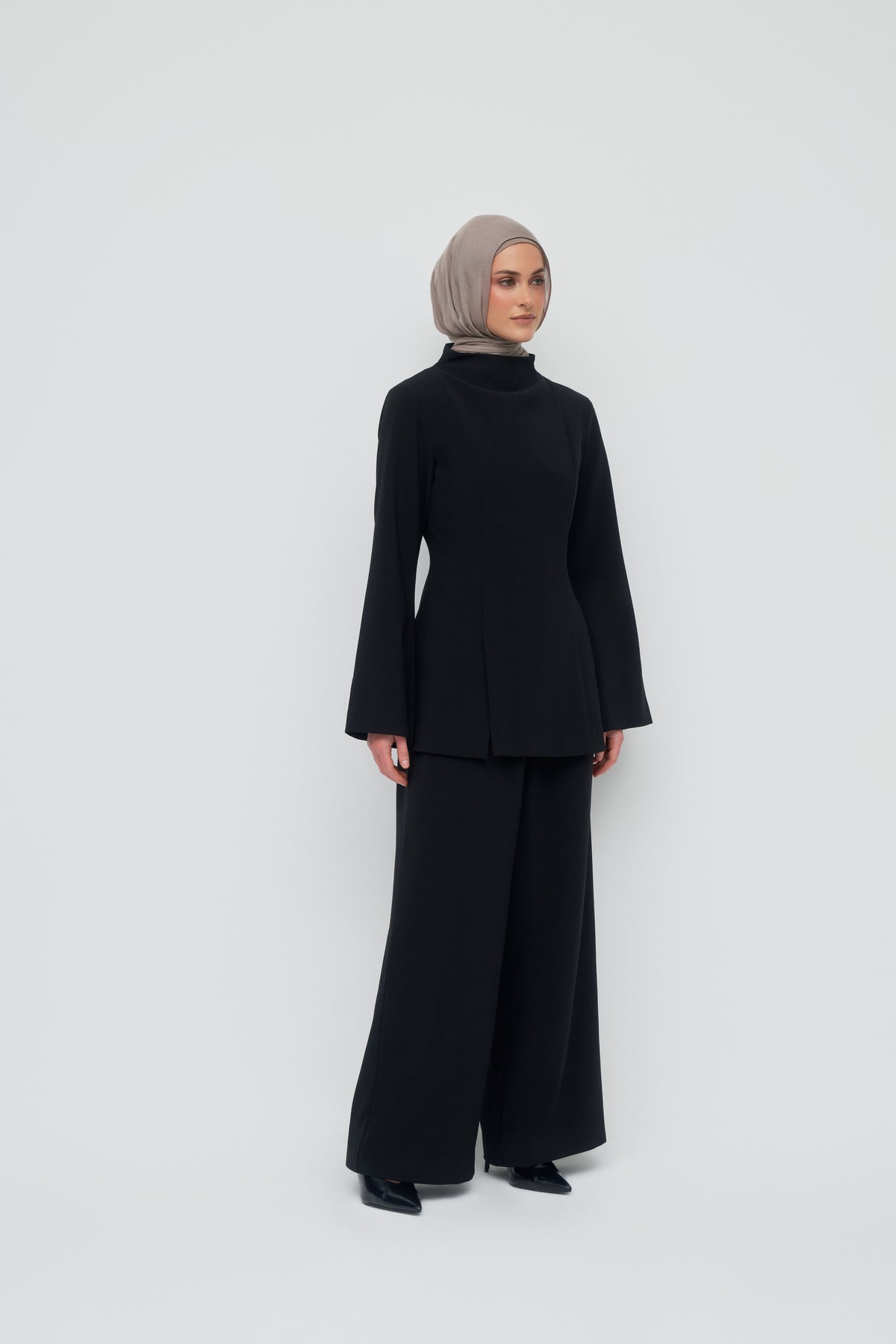 Everlyn Top - Black
