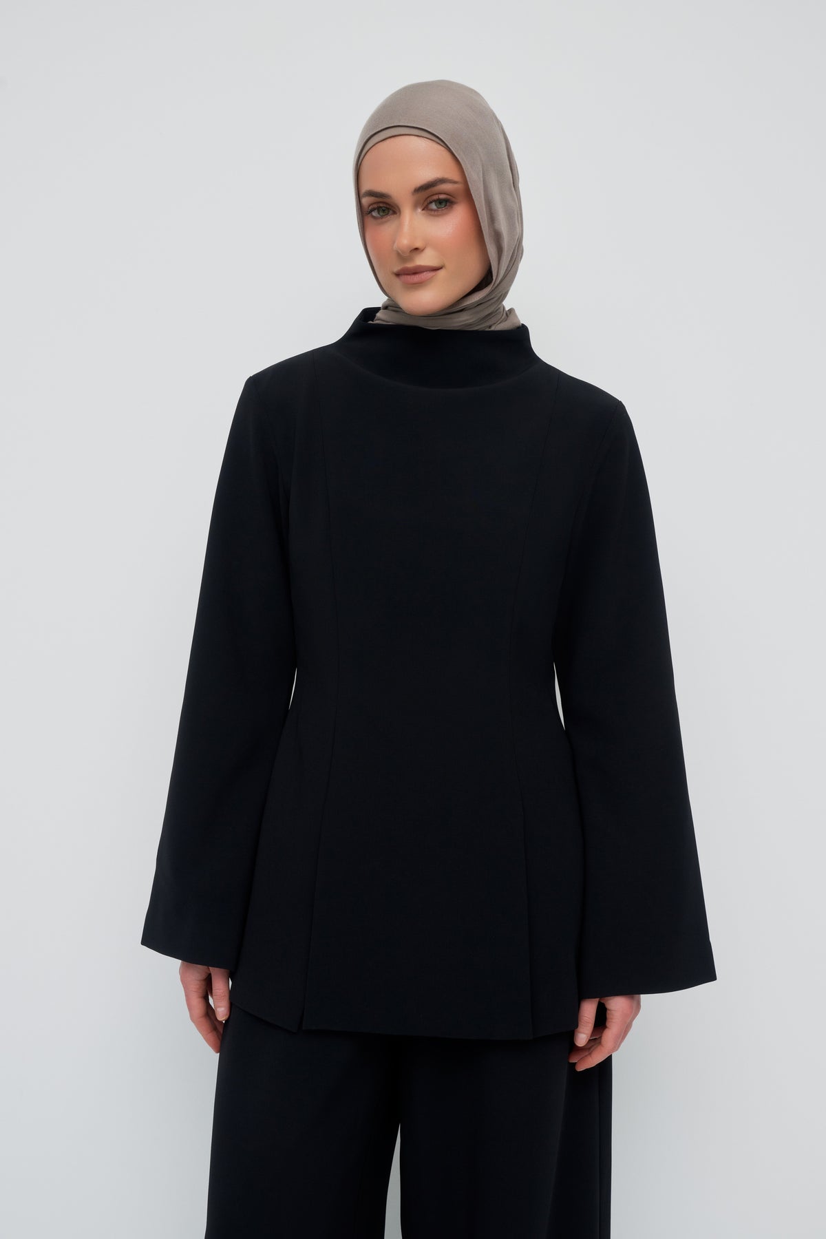Everlyn Top - Black