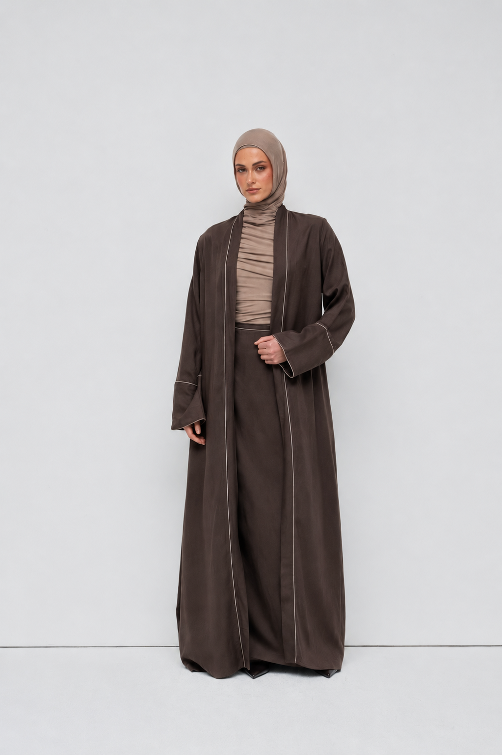 Dania Contrast Open Abaya - Chocolate