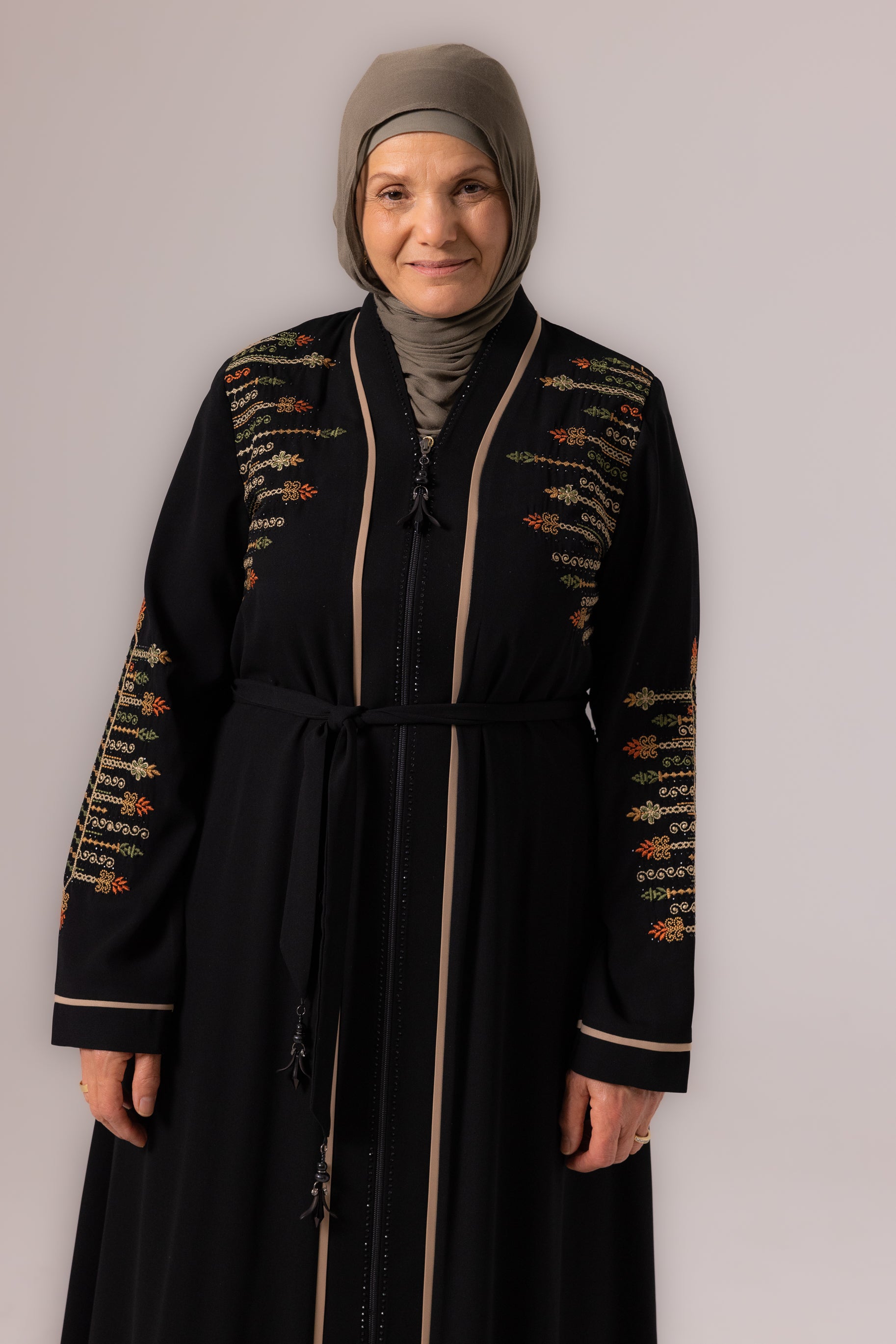 Ladies Elegant Abaya - Black & Brick