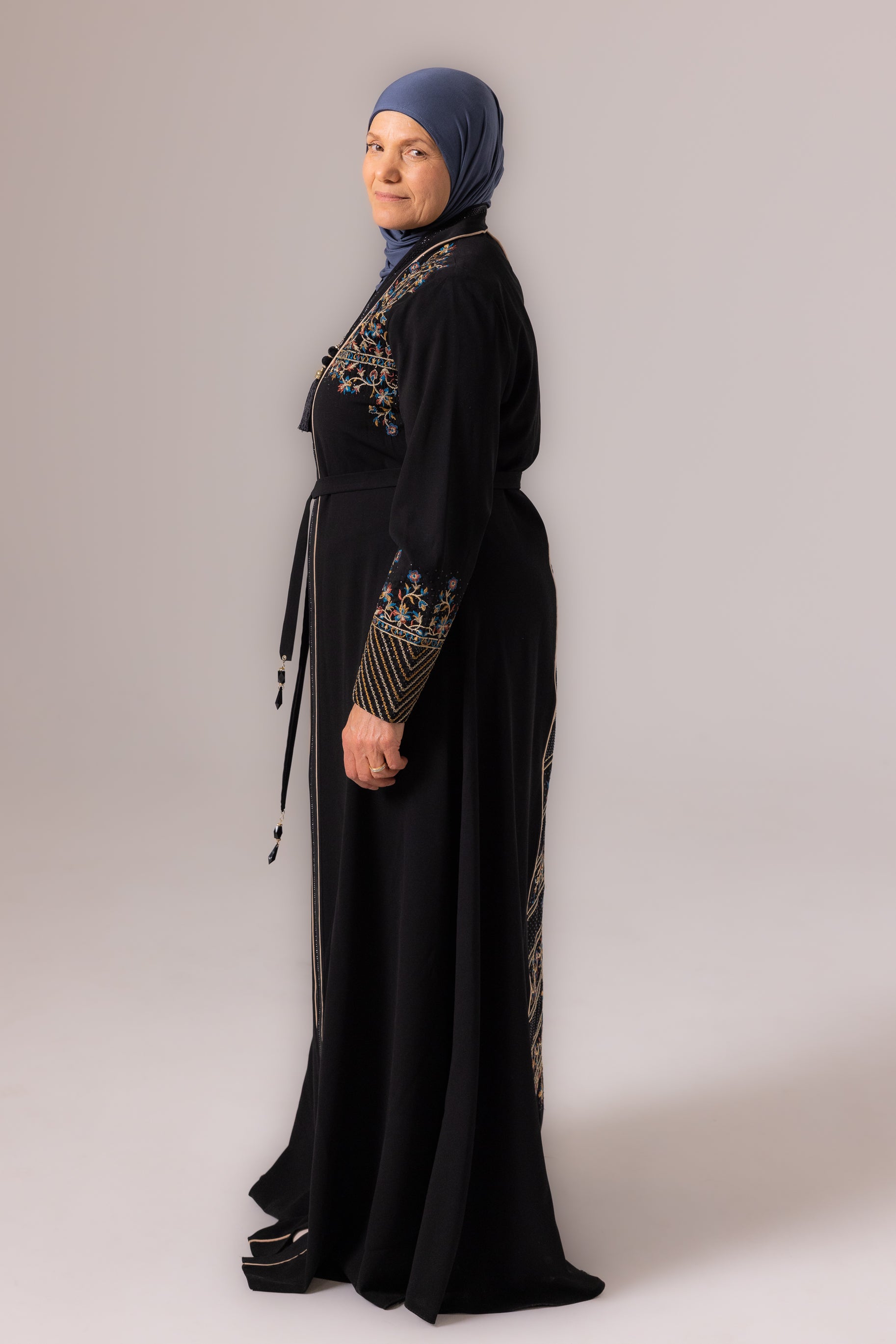 Ladies Abaya - Black & Nude