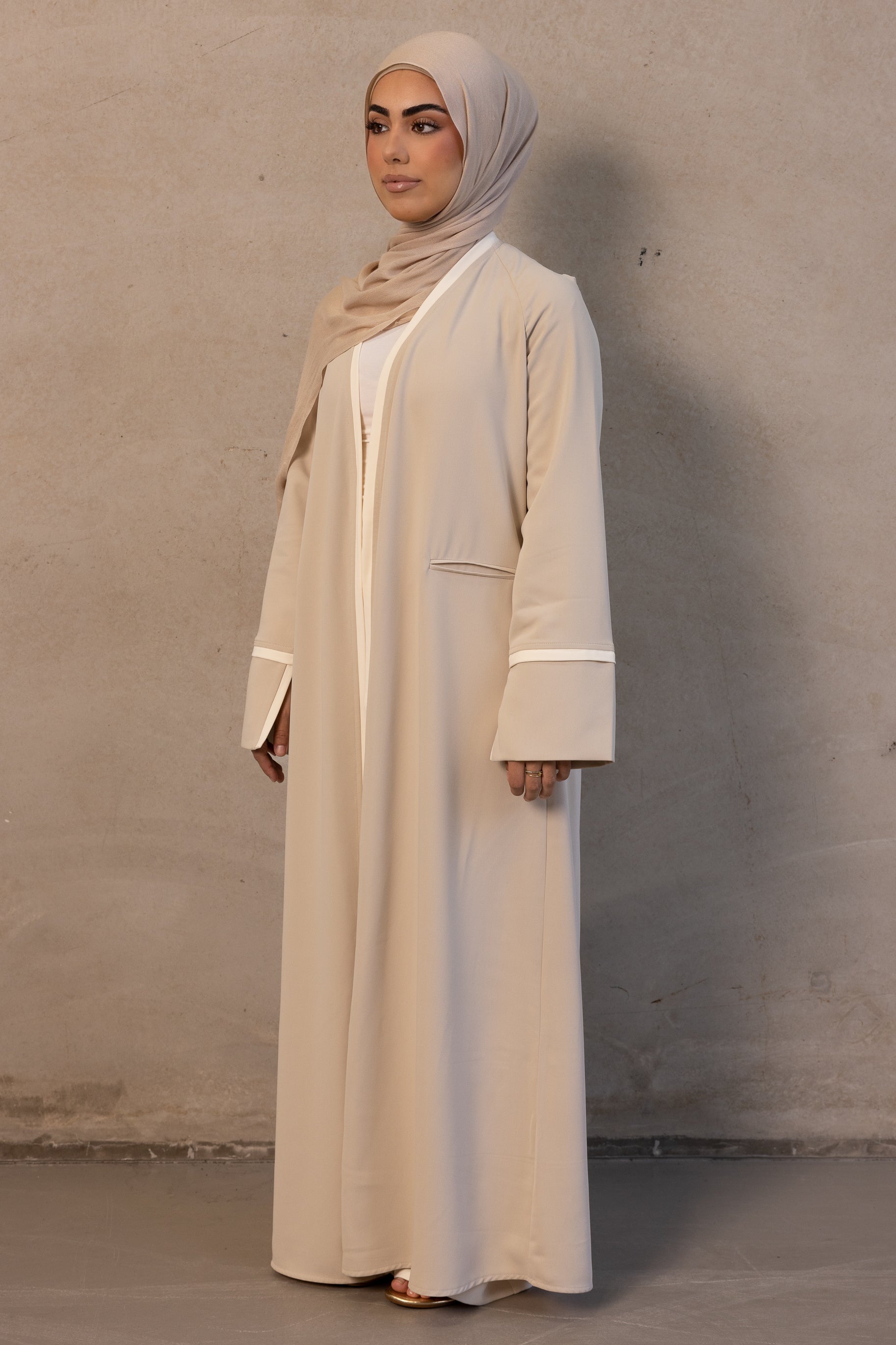 Leila Contrast Open Abaya - Stone