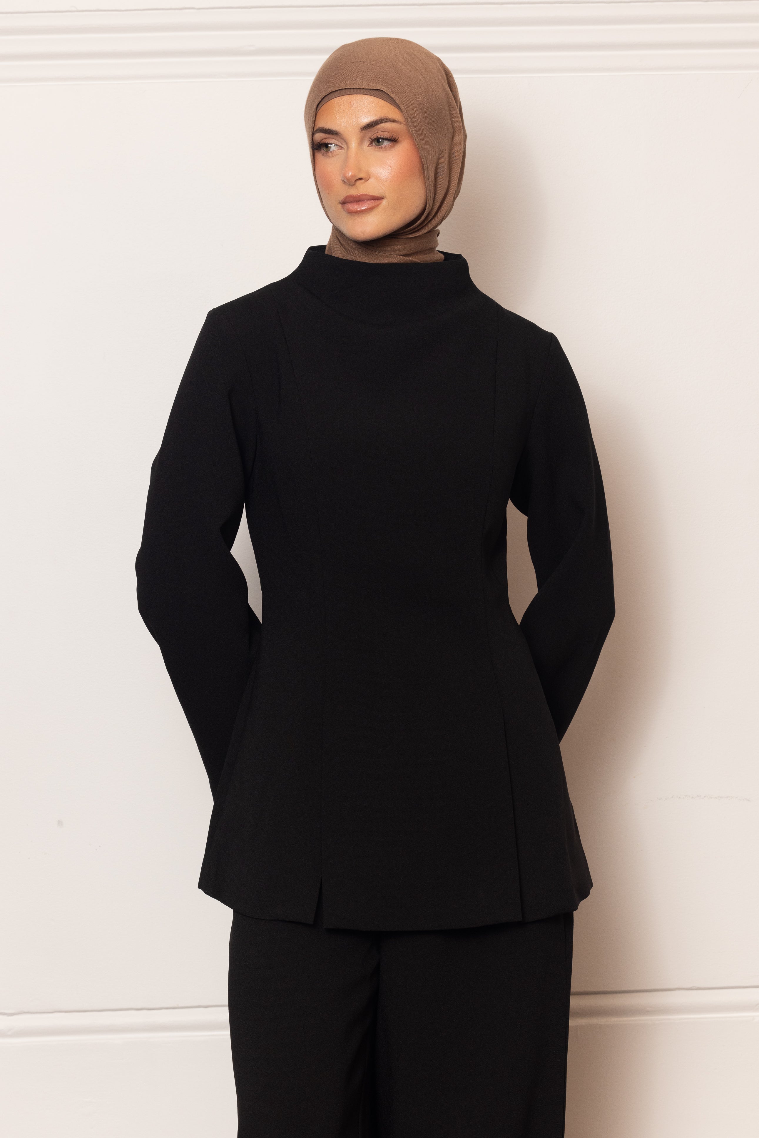 Everlyn Top - Black