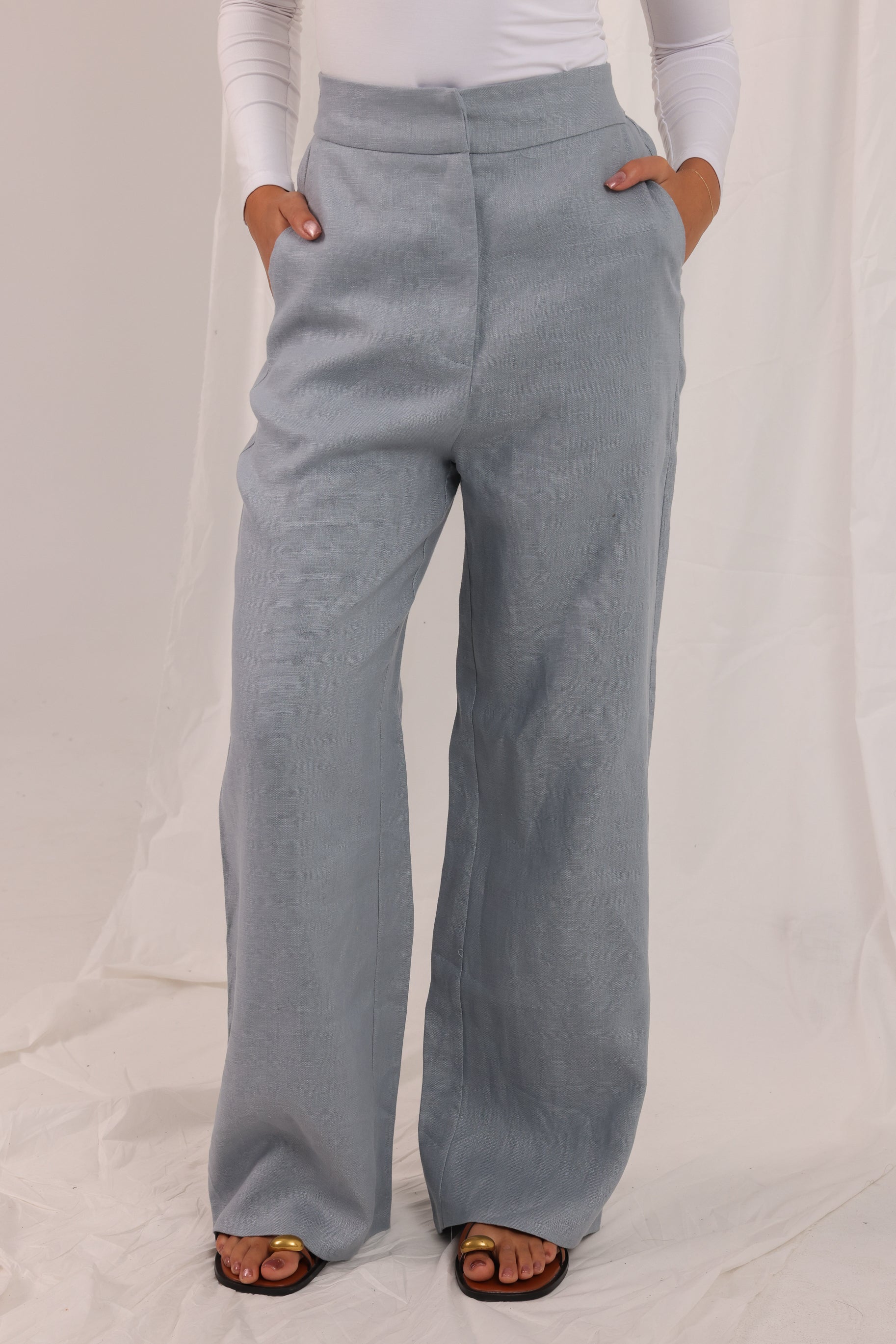 Capri Contour Pants - Powder Blue