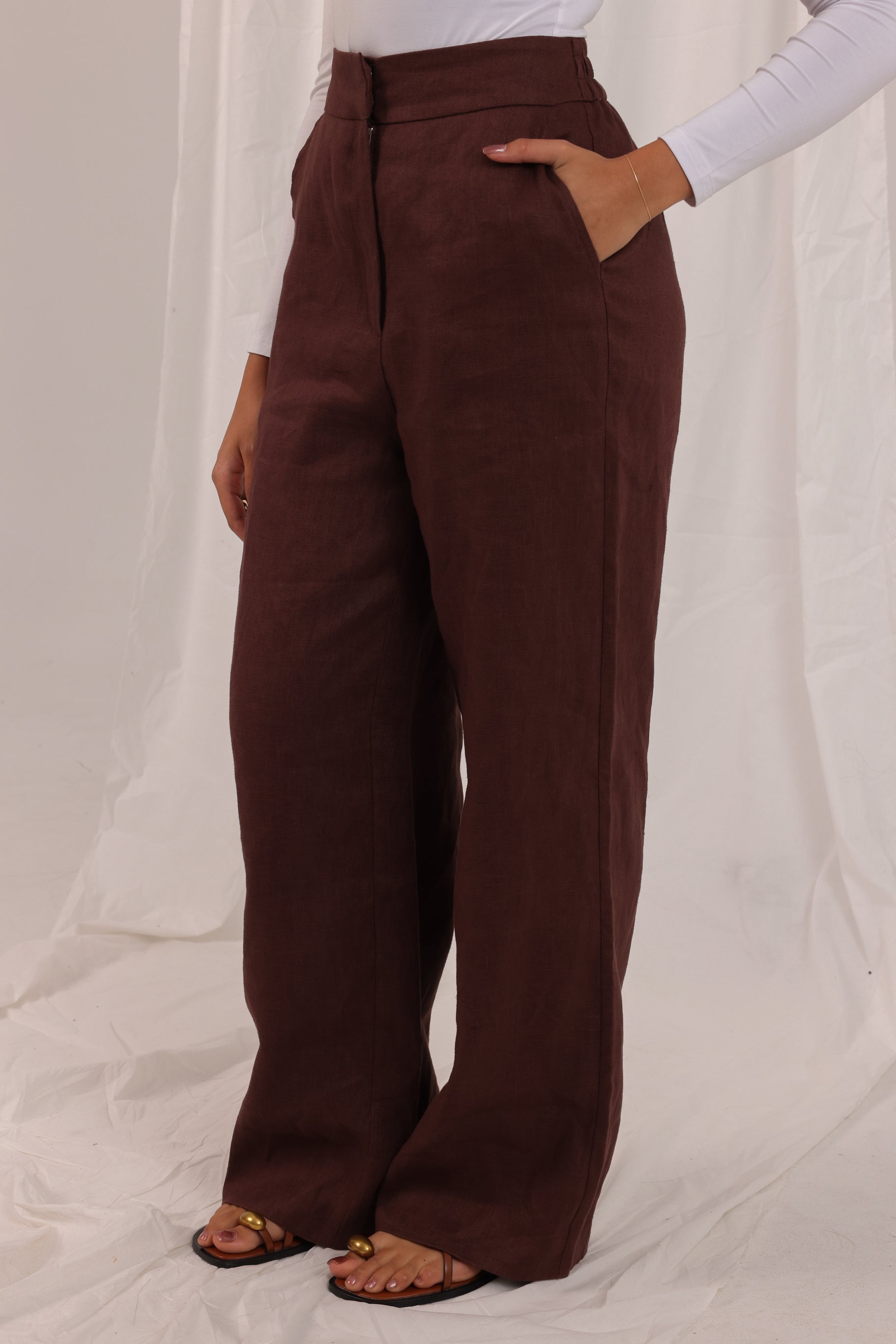 Capri Contour Pants - Mahogany