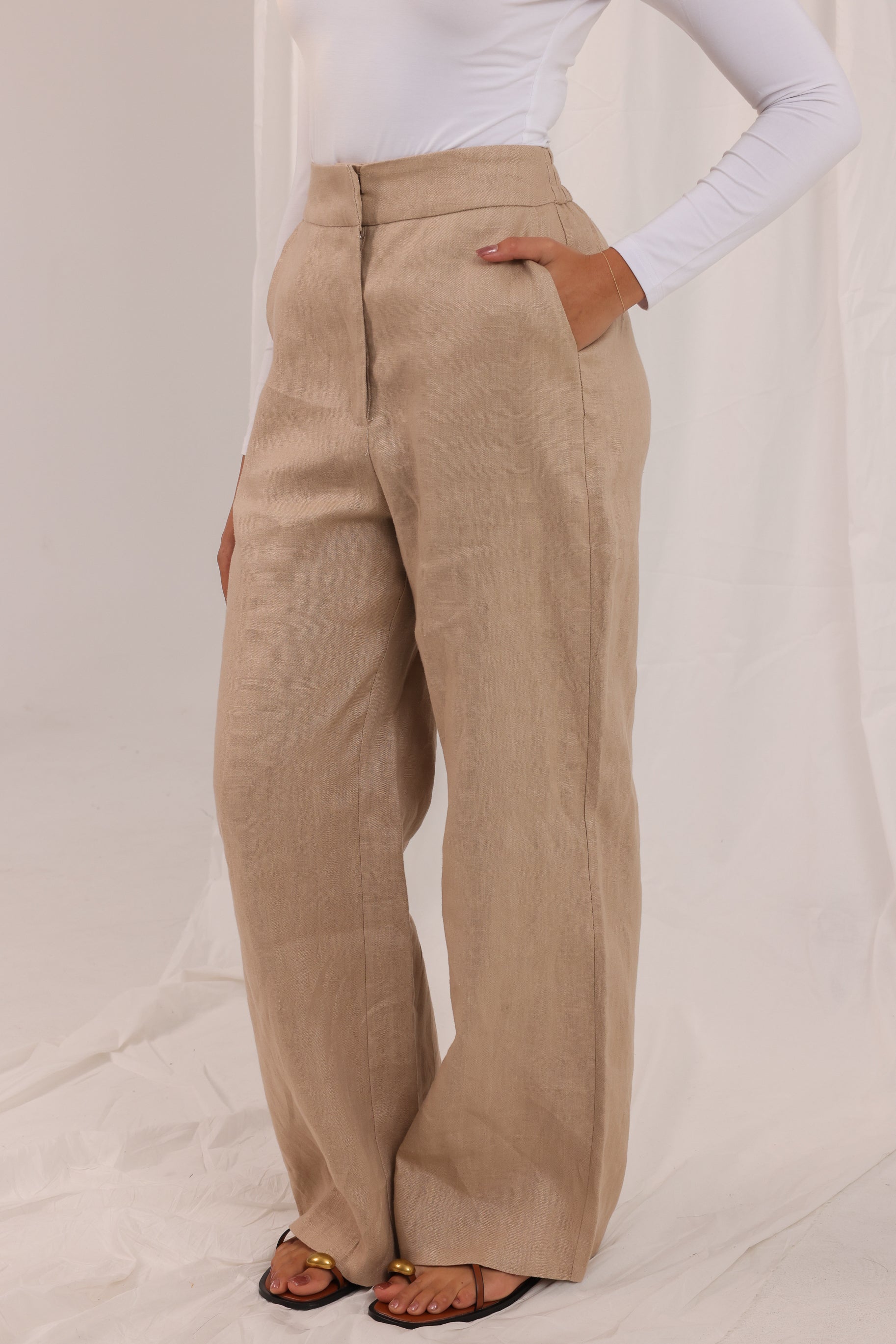 Capri Contour Pants - Latte