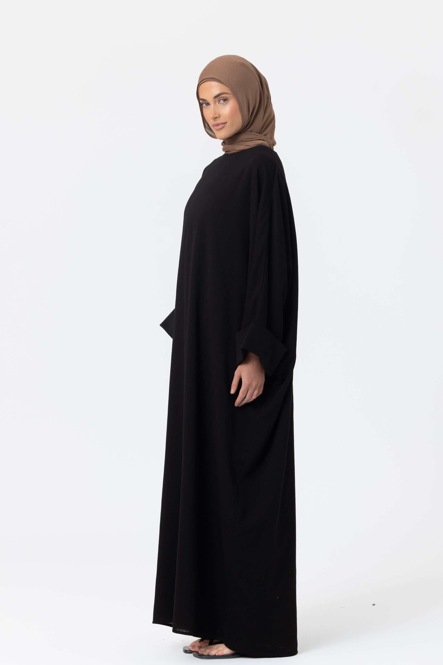 Crinkle Batwing Abaya - Onyx