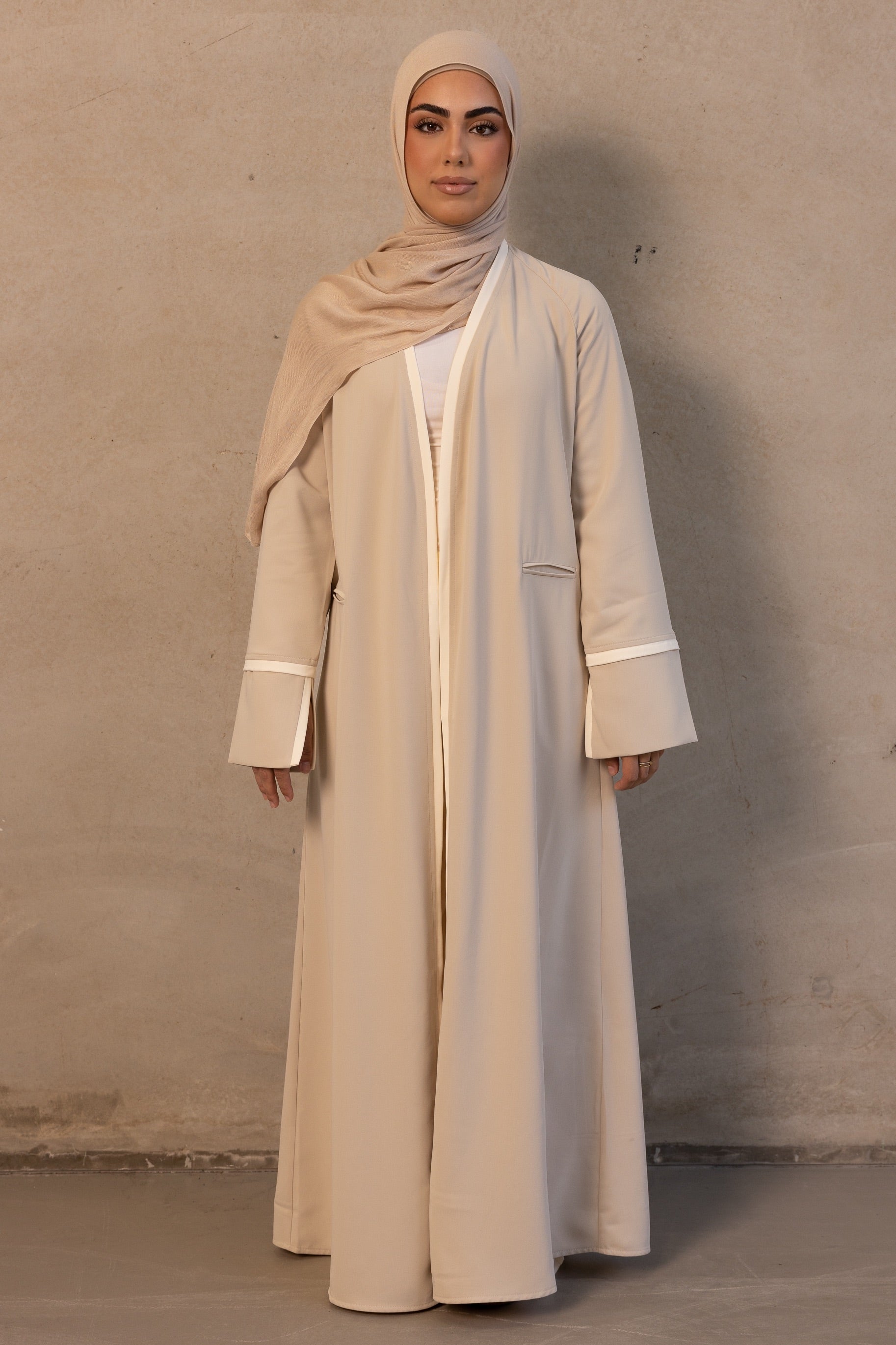 Leila Contrast Open Abaya - Stone