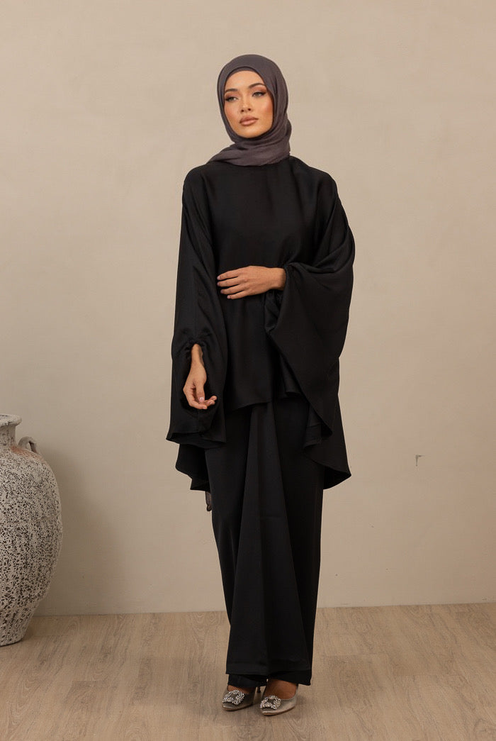 Alegre Batwing Top - Black