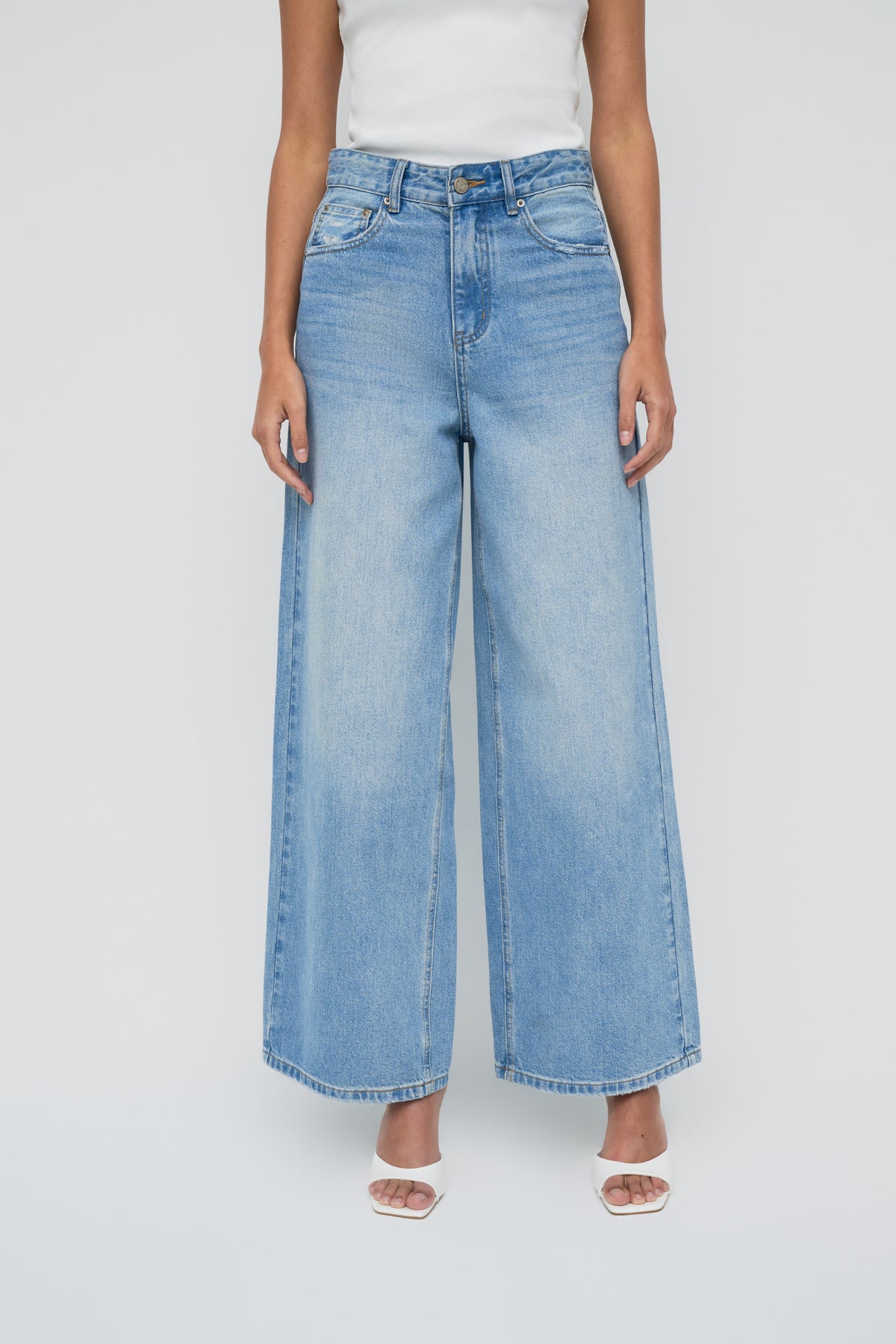 Noa Wide Leg Jeans - Blue