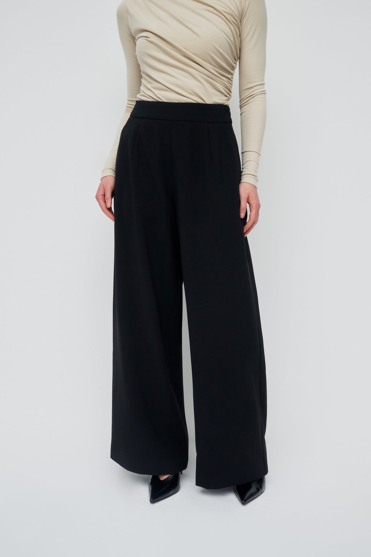 Everlyn Pants - Black