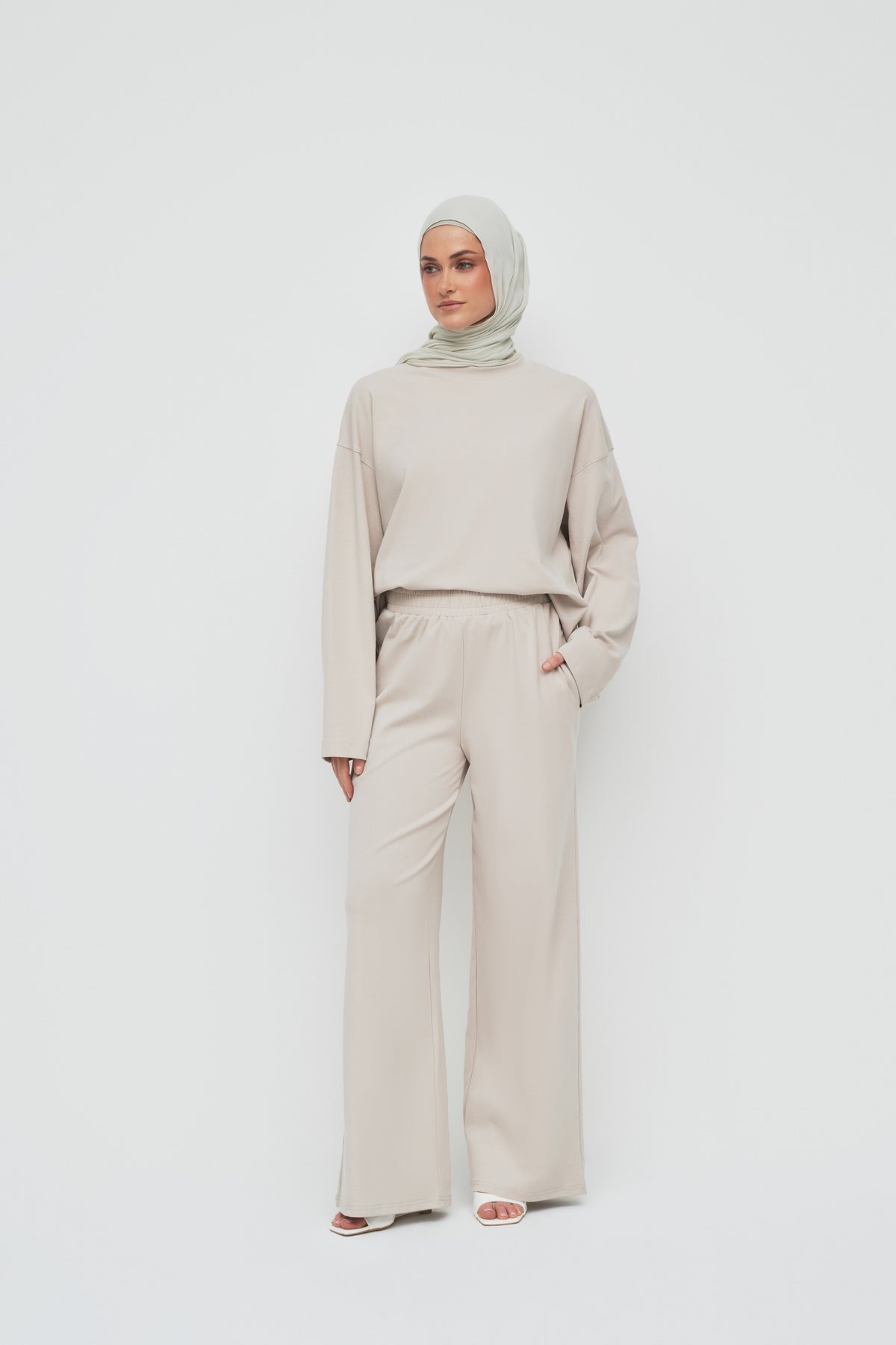Everyday Relaxed Pants - Taupe