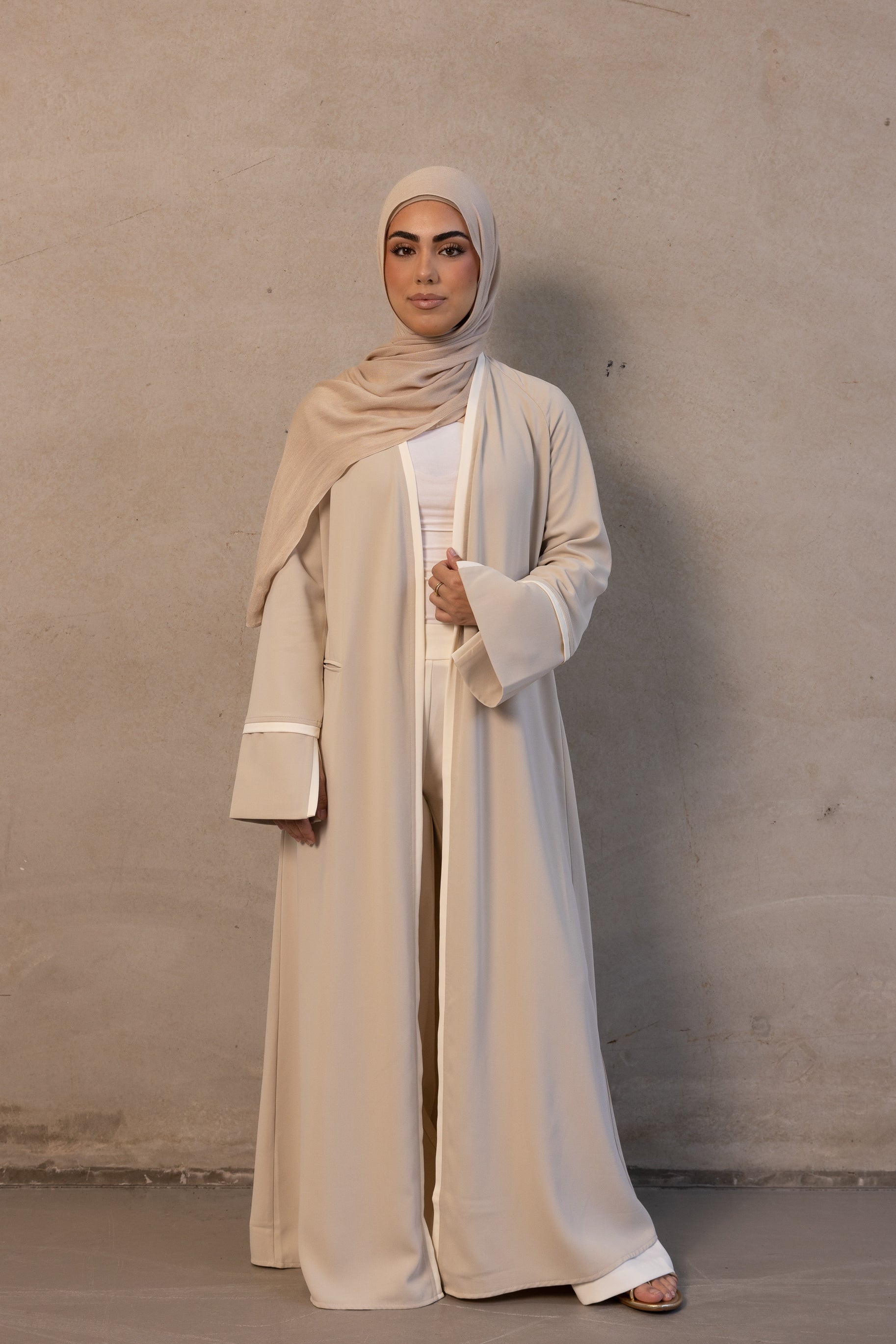 Leila Contrast Open Abaya - Stone