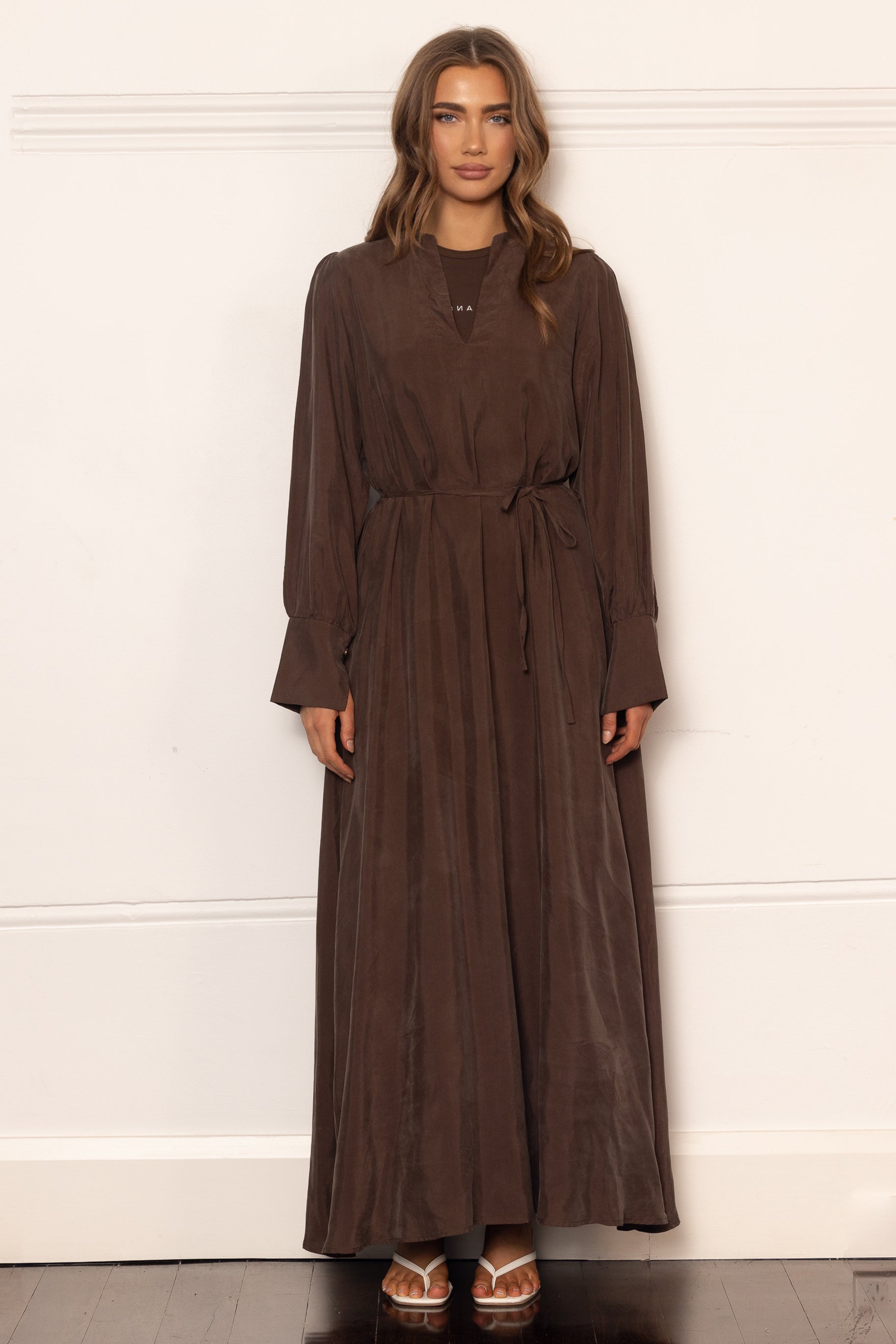 Cupro V Neck Abaya - Oak
