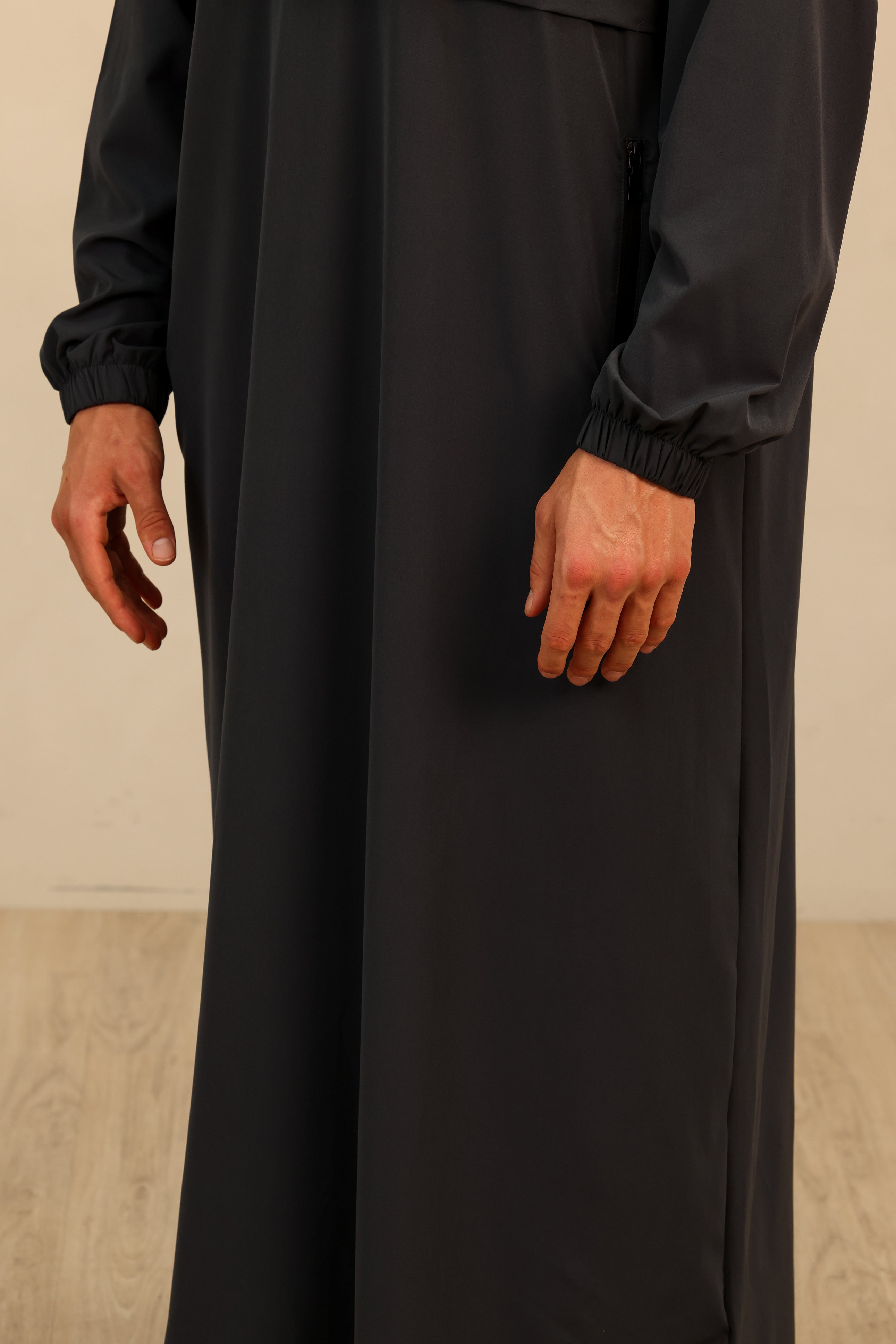Men's Ishaq Dry Fit Thobe - Charcoal