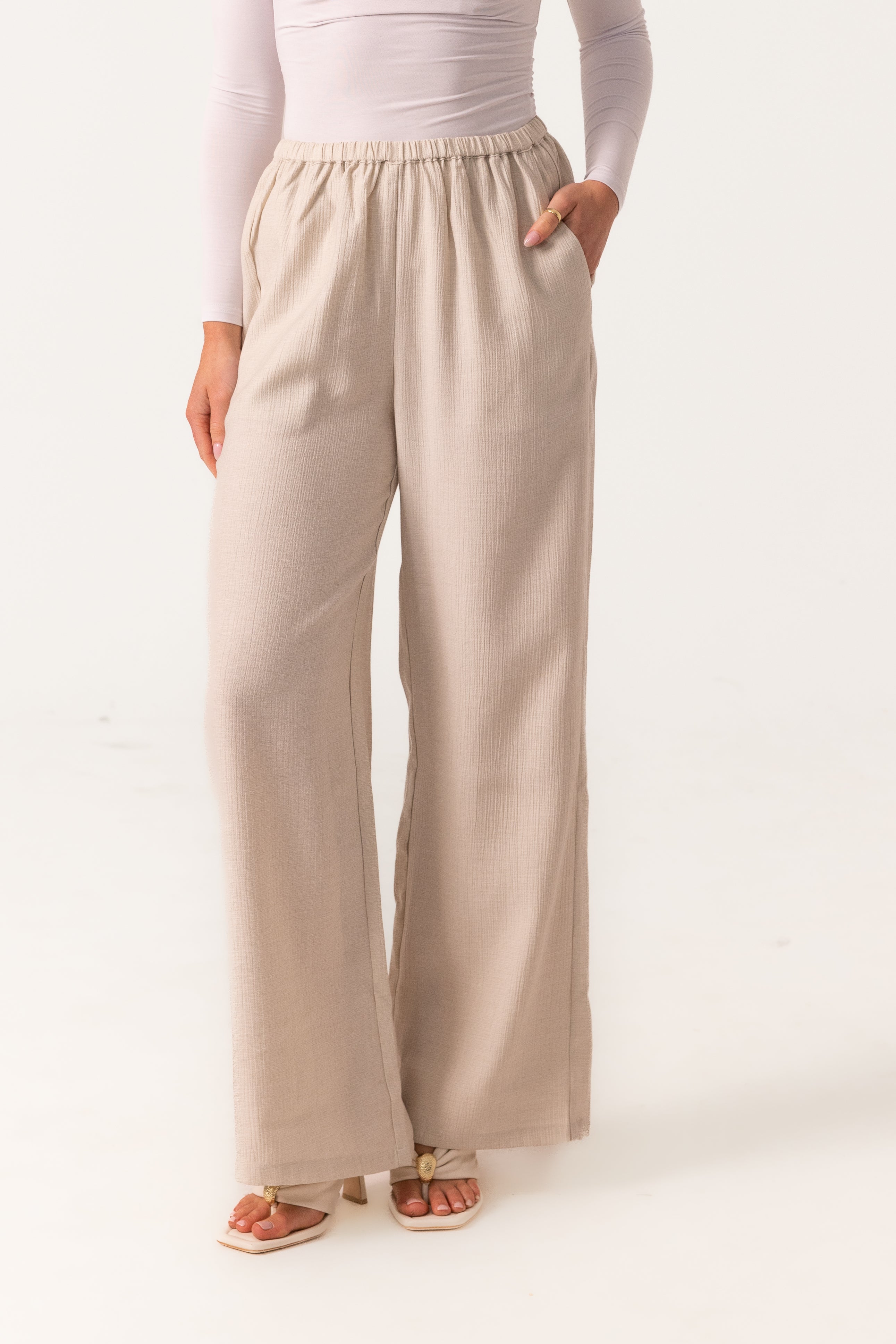 Yara Crinkle Pants - Oat