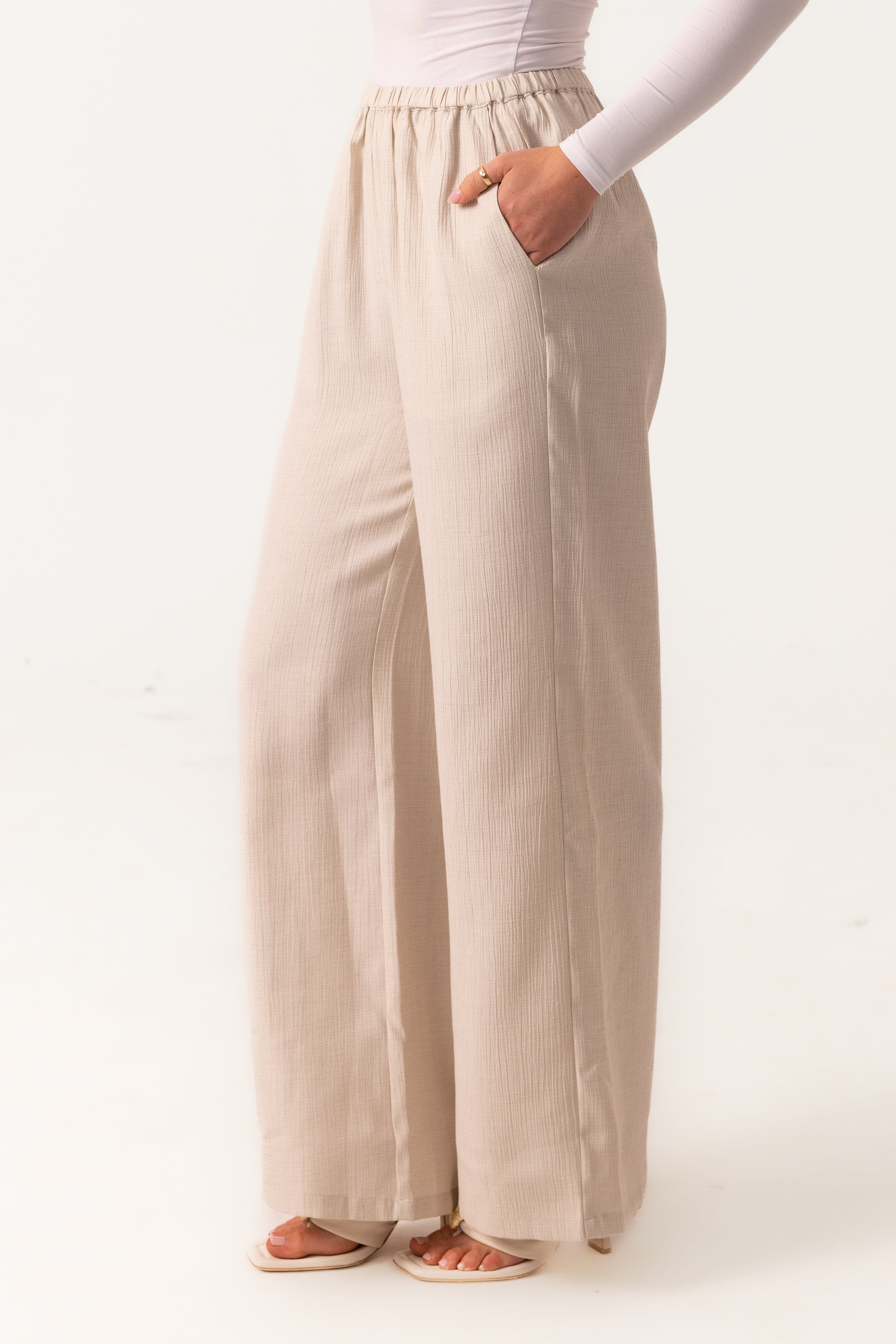 Yara Crinkle Pants - Oat