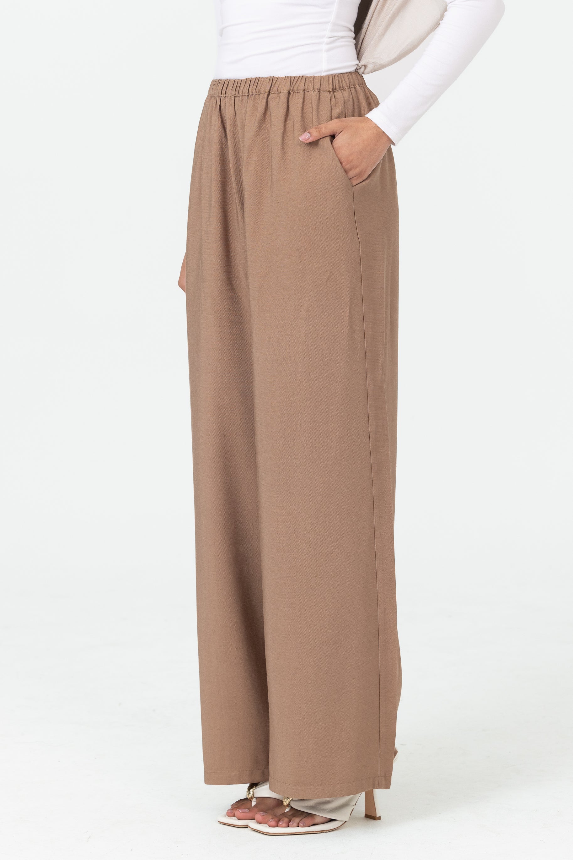 Nadira Co Ord Linen Pant - Brown