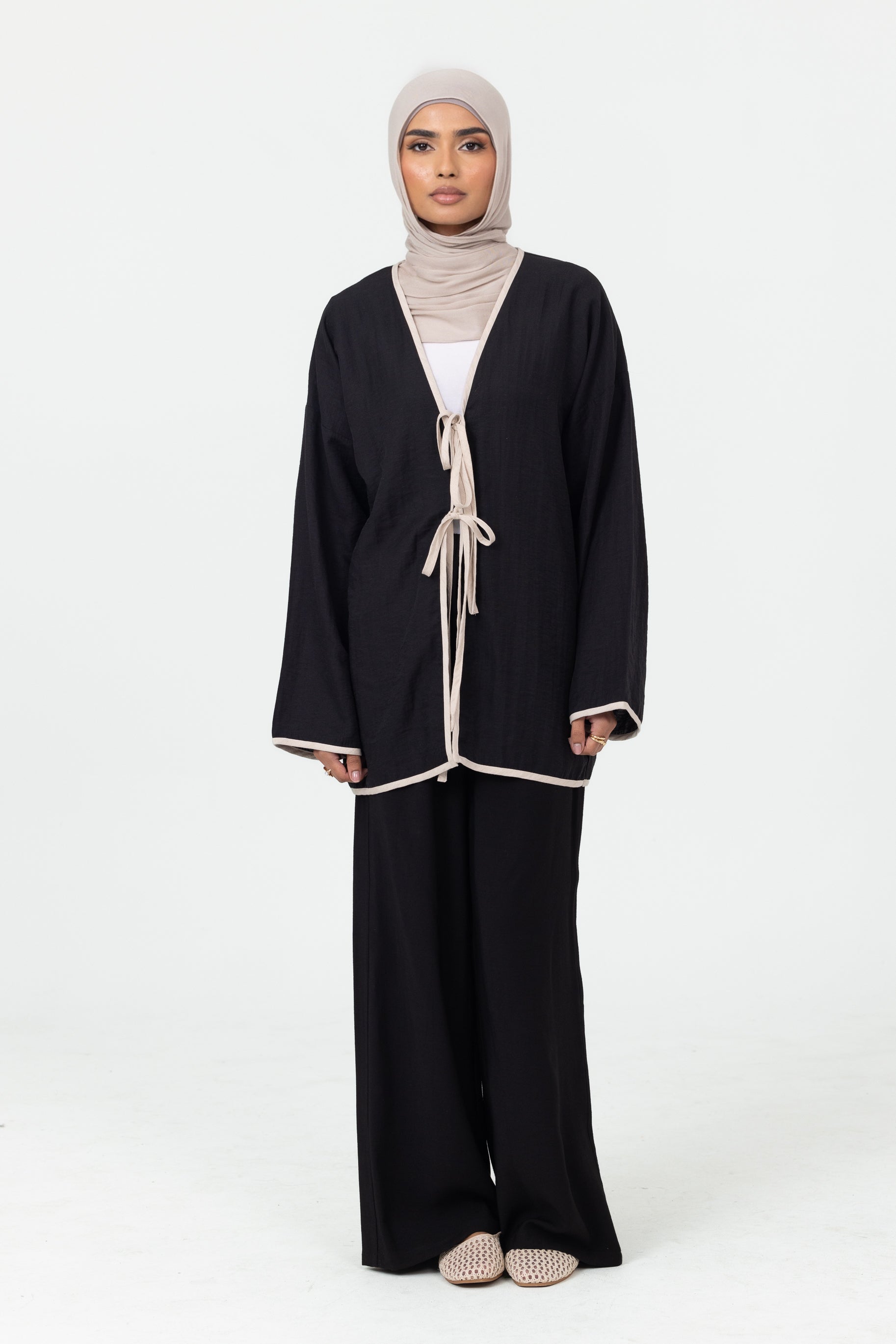 Ayla Contrast Tie Up Top - Black