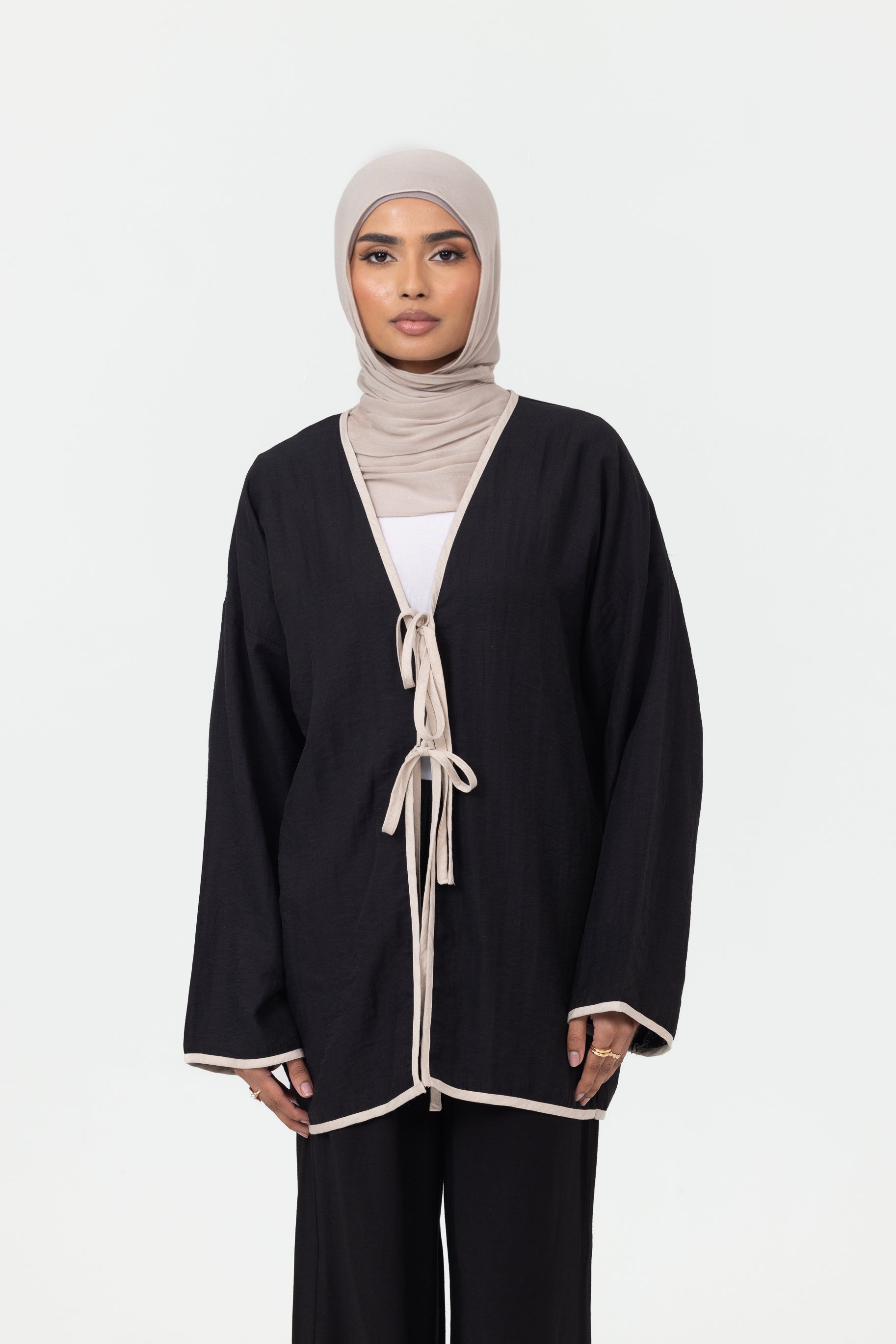 Ayla Contrast Tie Up Top - Black