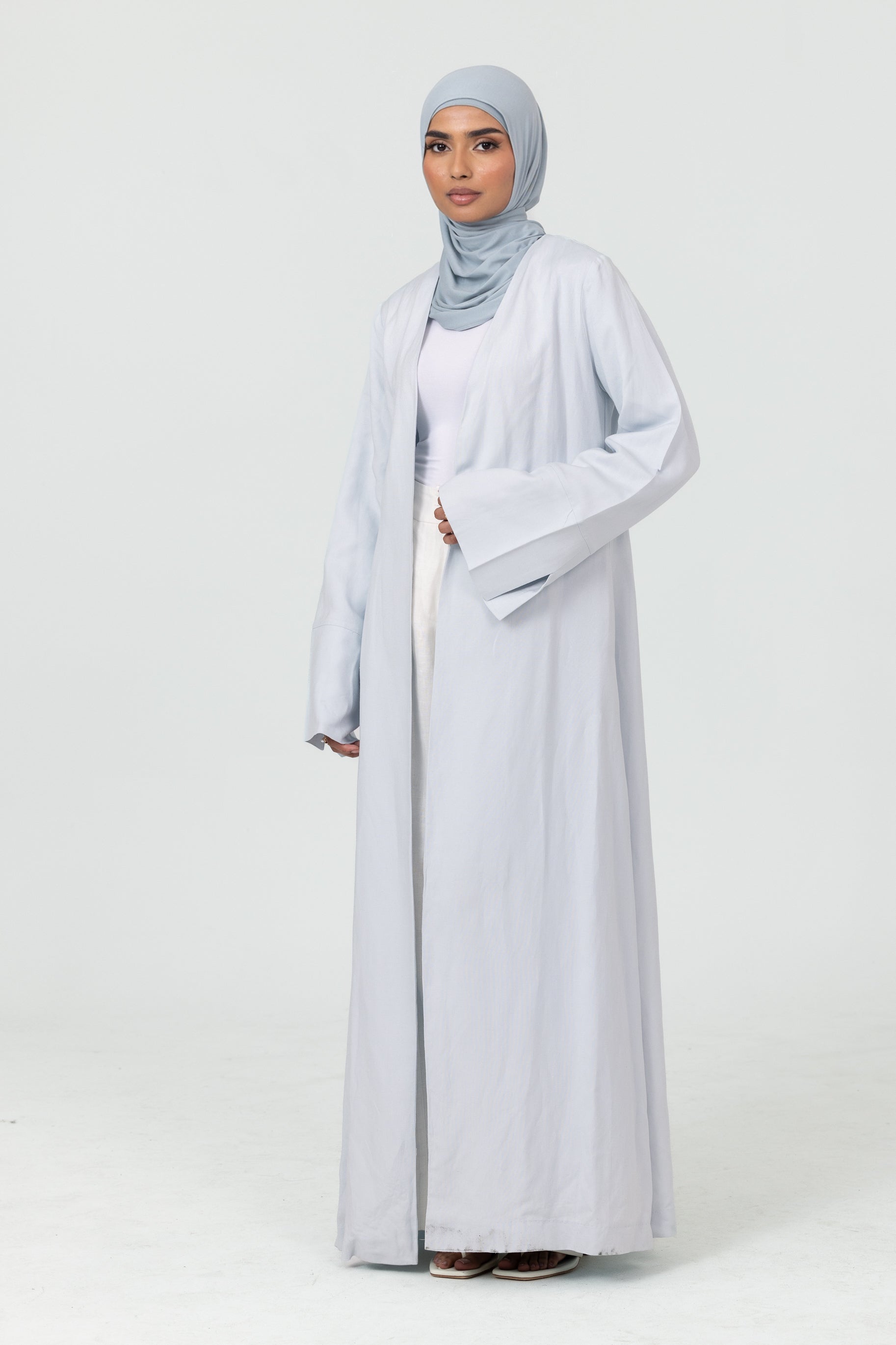 Naila Open Abaya - Sky Blue