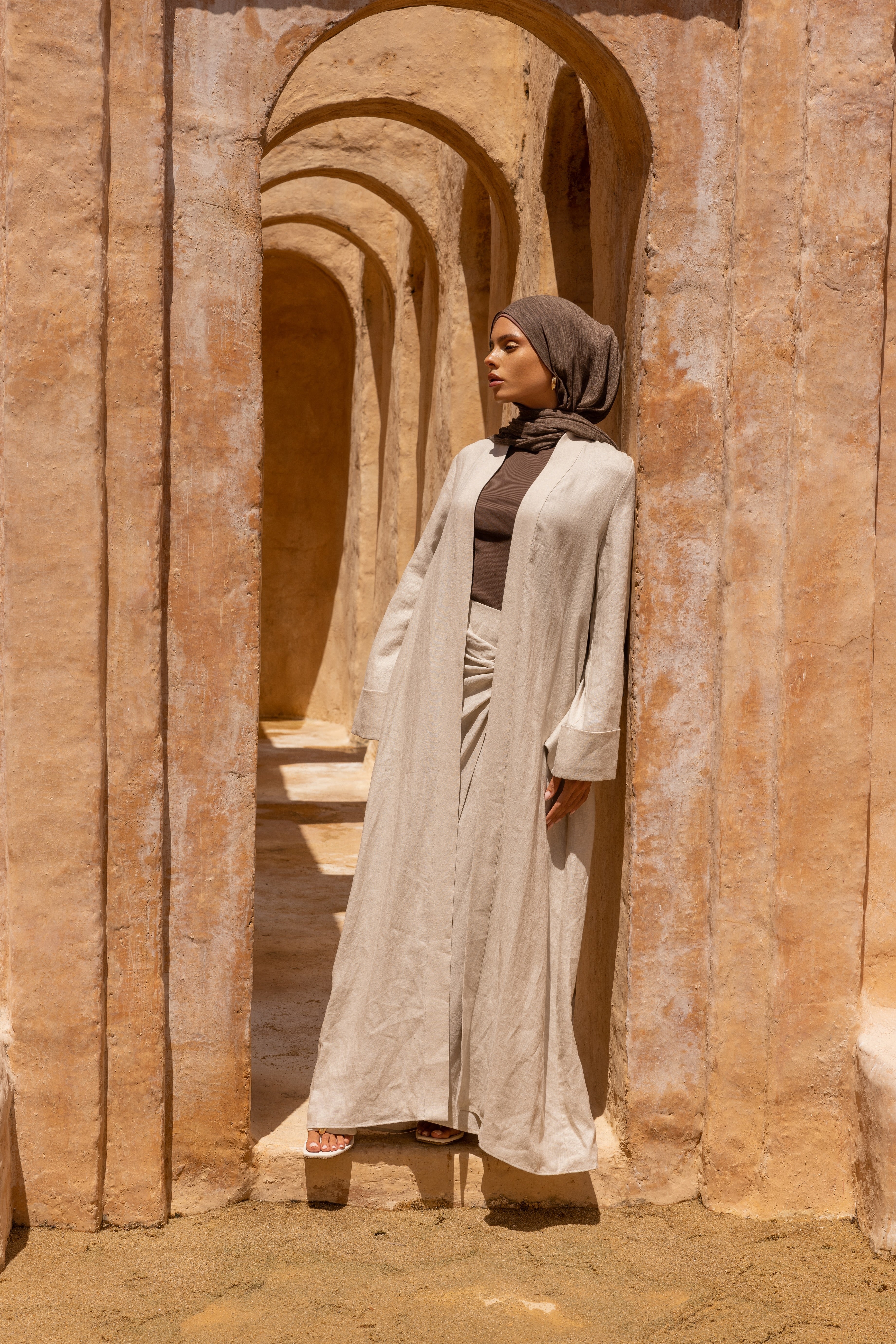 Farah Open Abaya - Natural