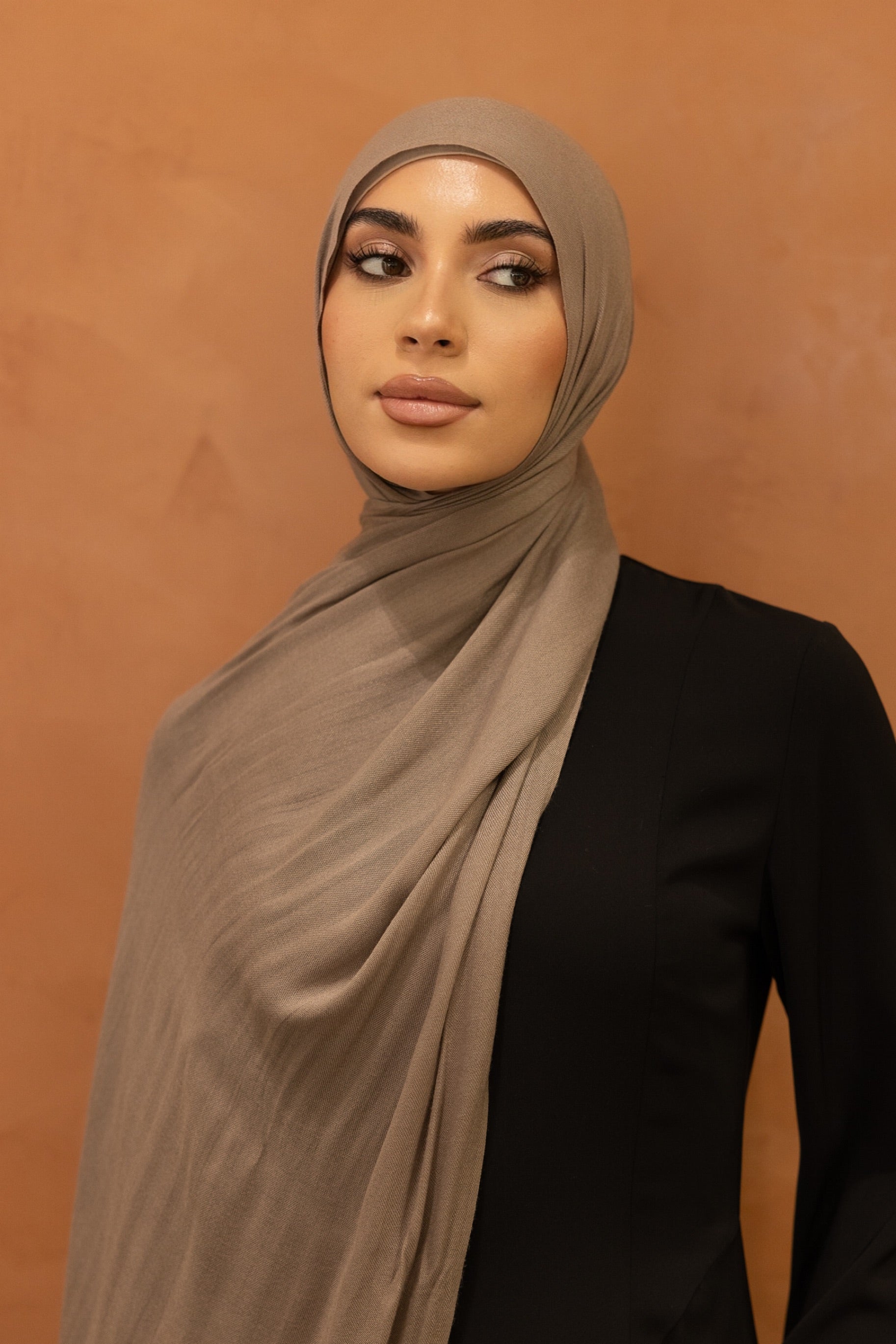 Premium Viscose Hijab - Warm Gray