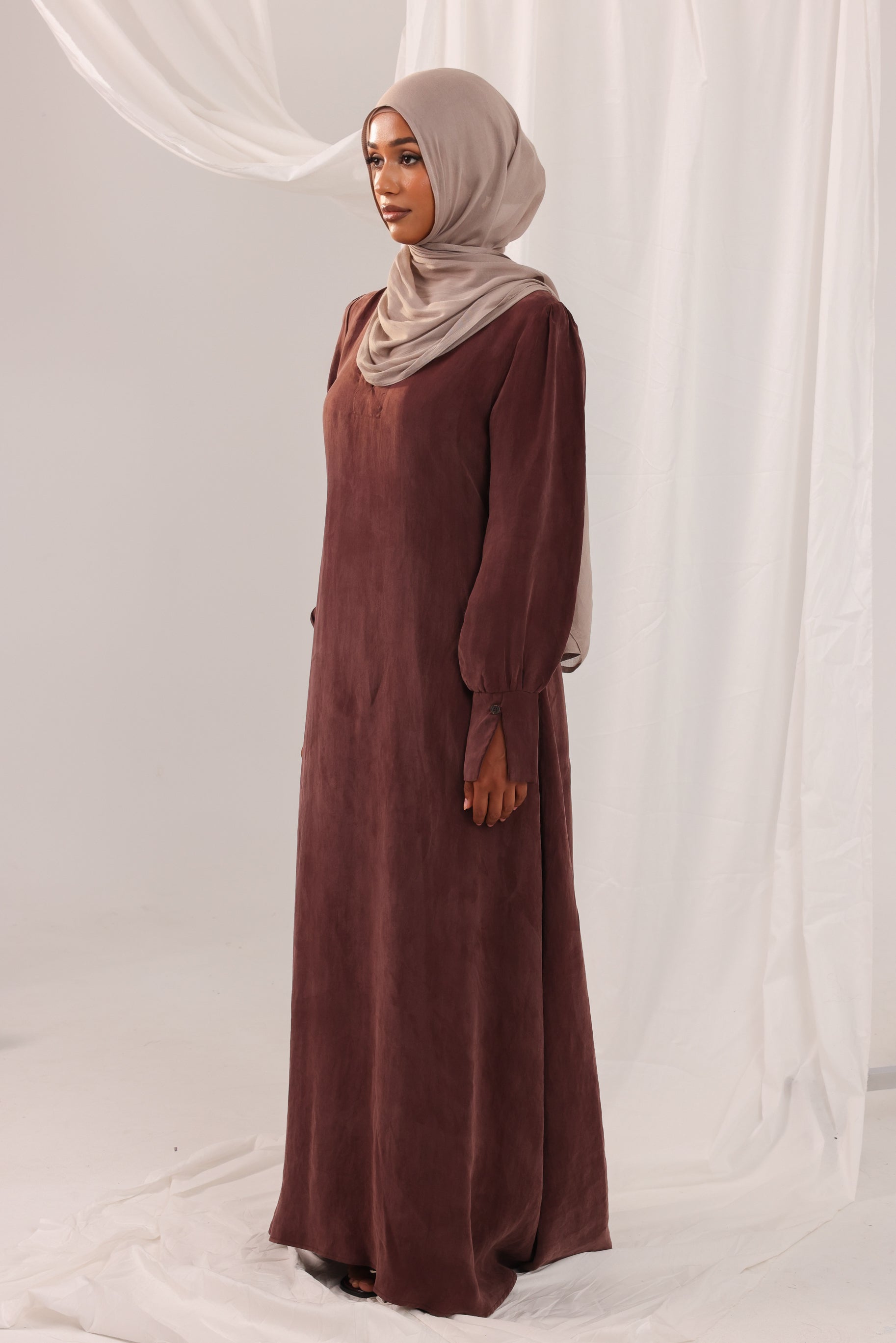 V Neck Cupro Abaya - Mahogany