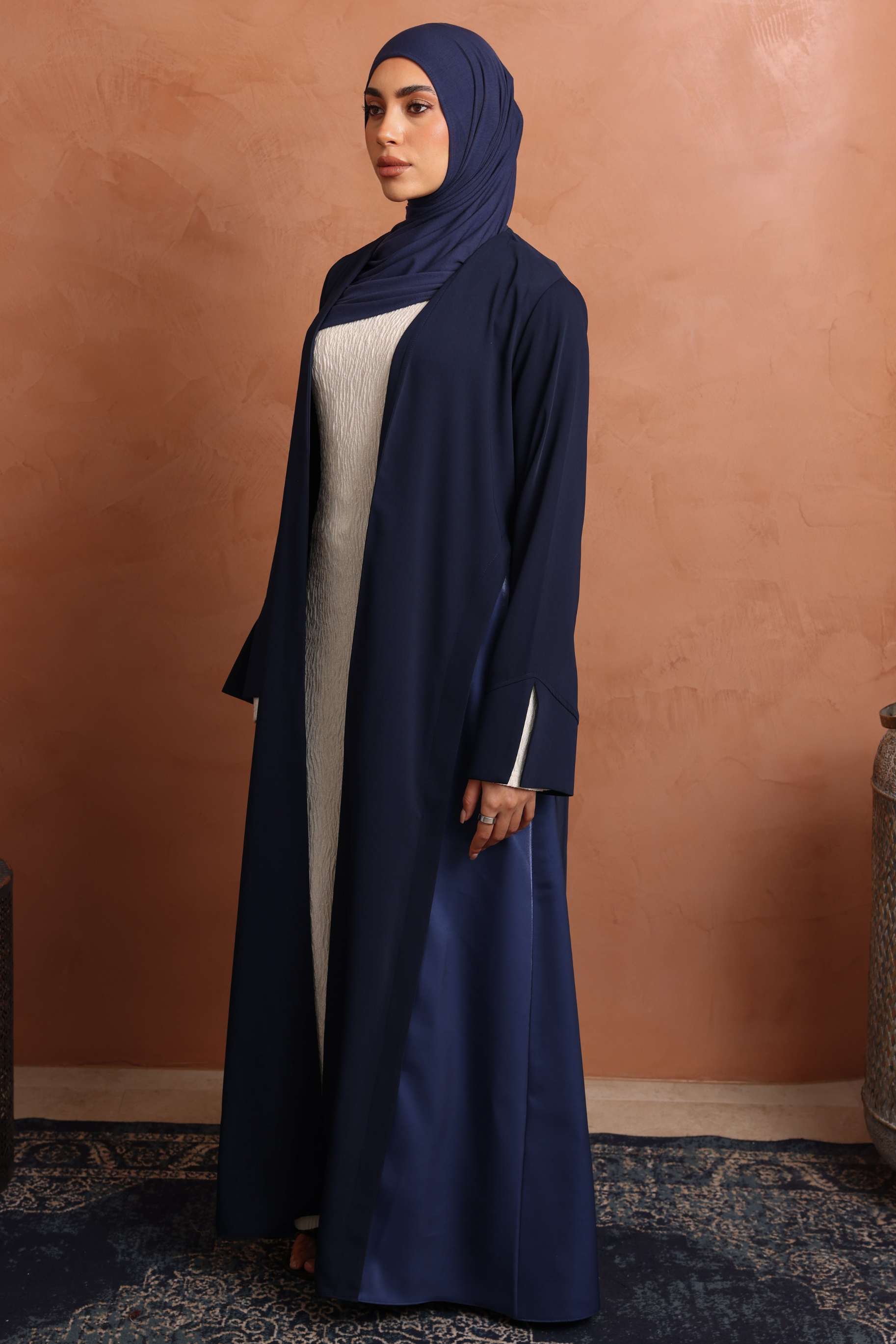 Lumina Open Abaya - Navy