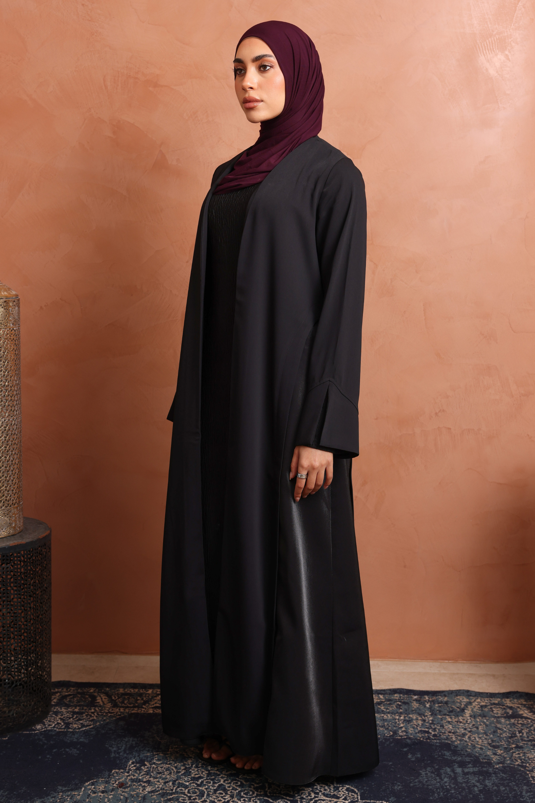 Lumina Open Abaya - Black