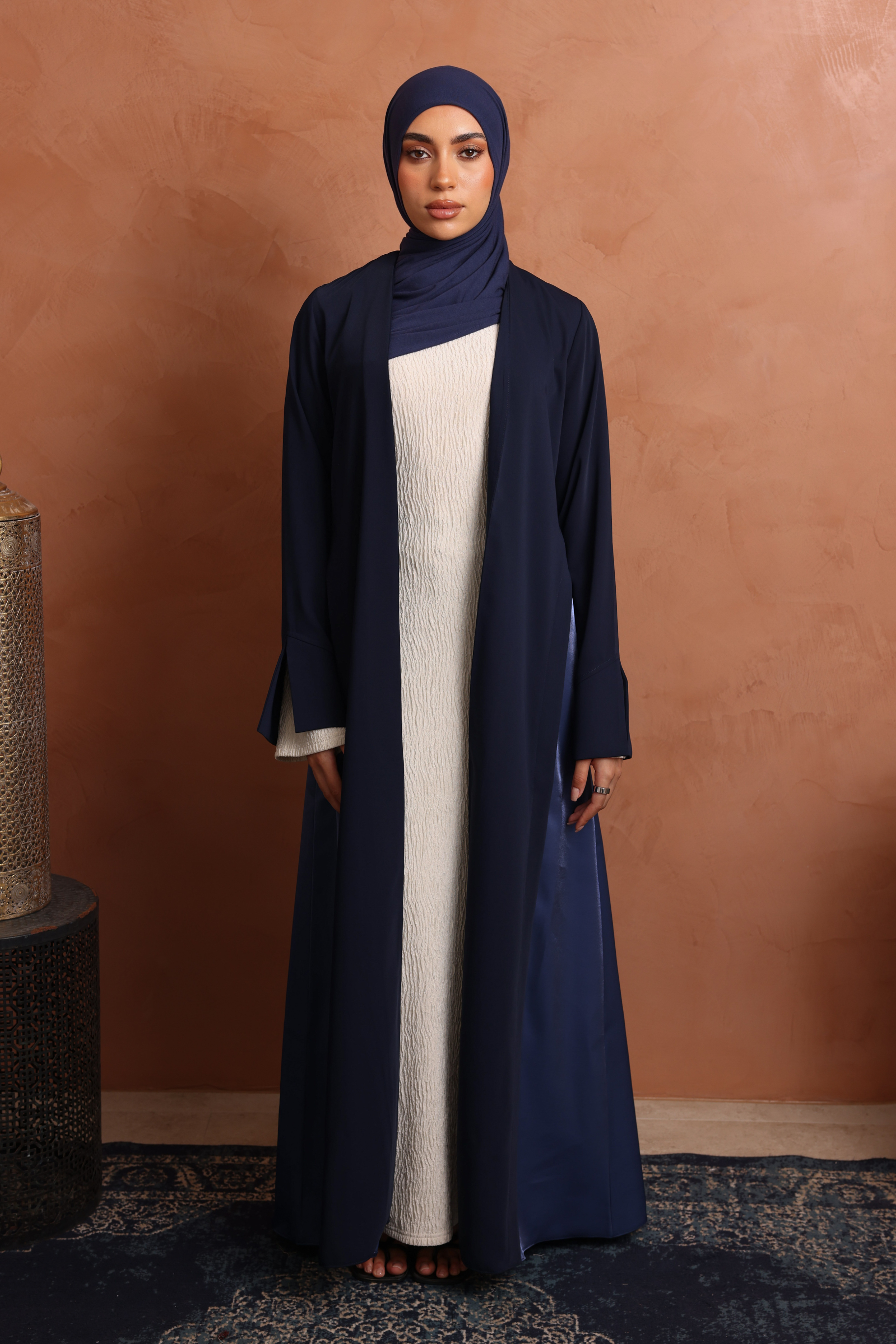 Lumina Open Abaya - Navy