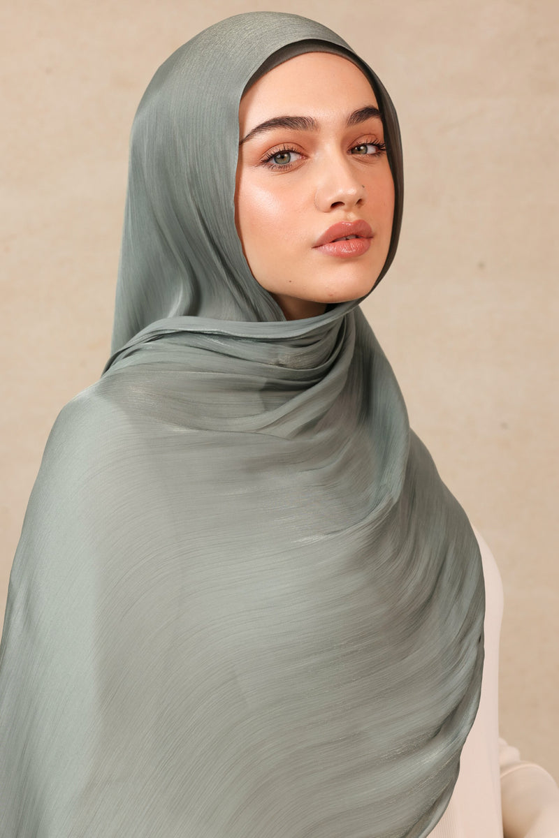 Iridescent Hijab - 11 Green