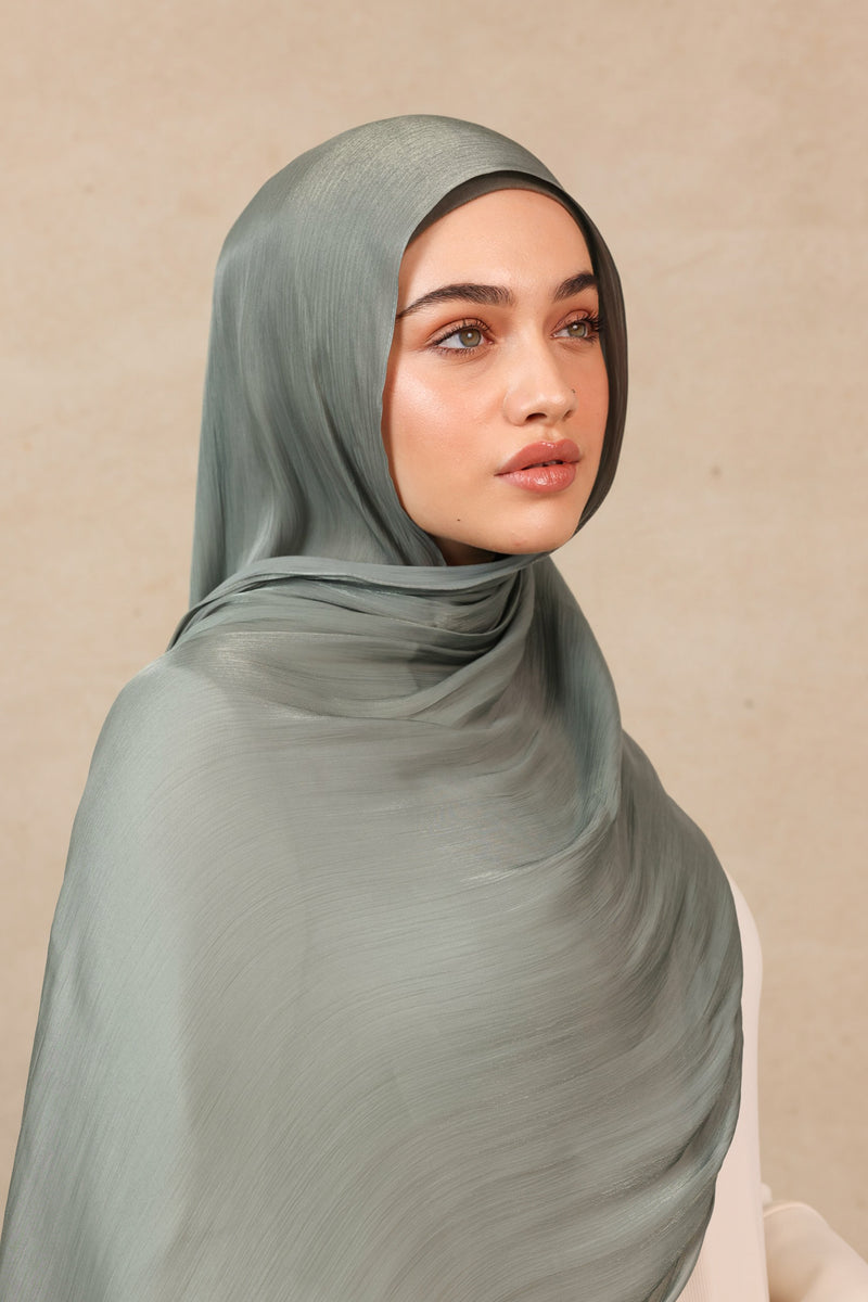 Iridescent Hijab - 11 Green