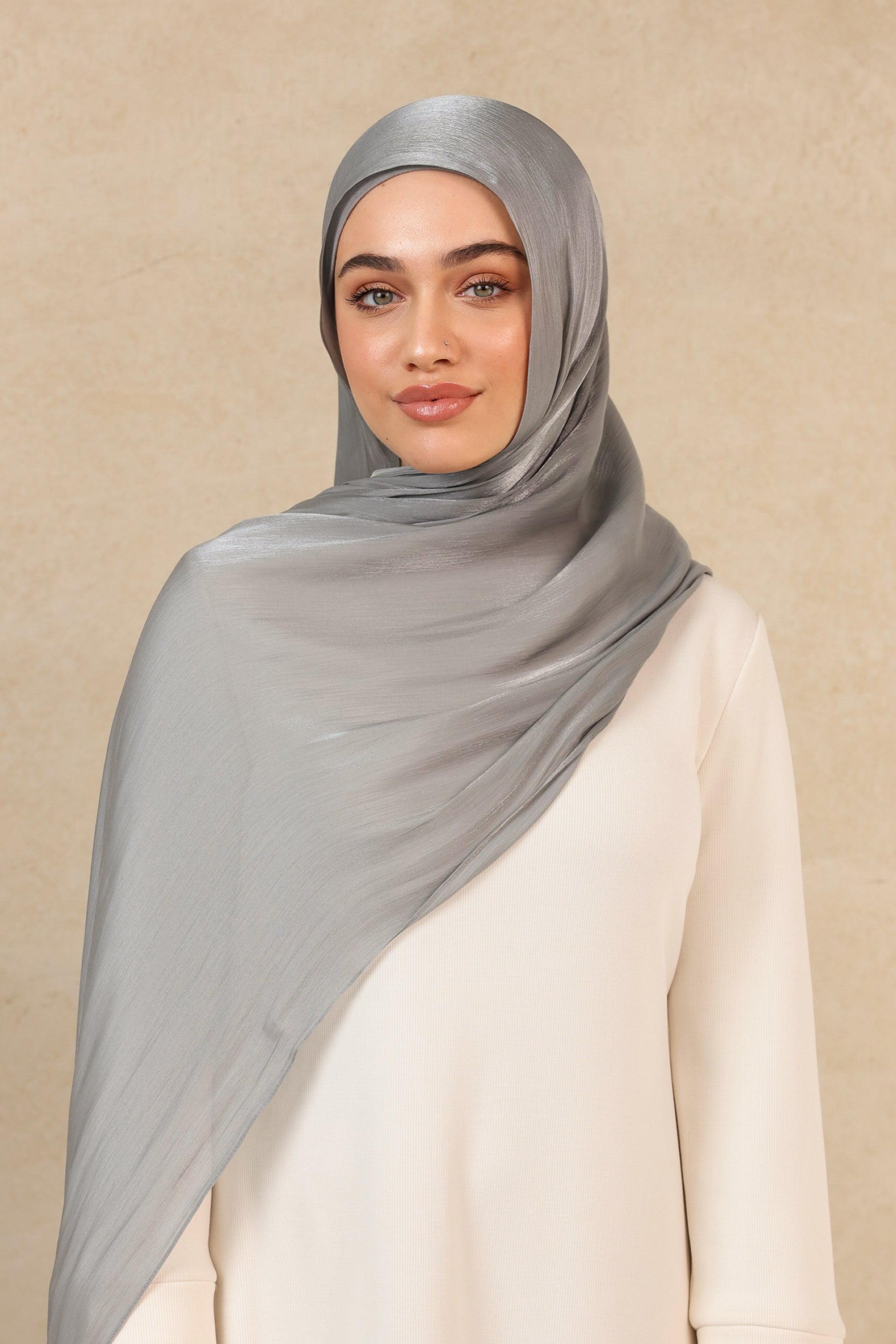 Iridescent Hijab - 33 Grey