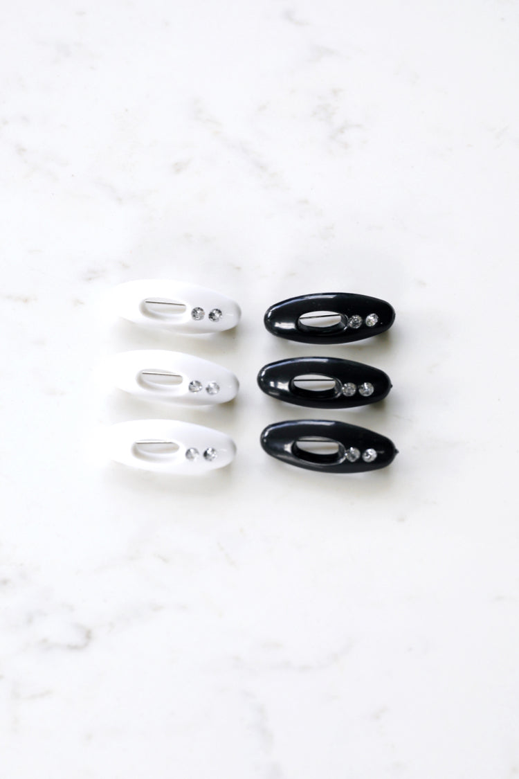 Safety Pins Holes Diamond - Black & White
